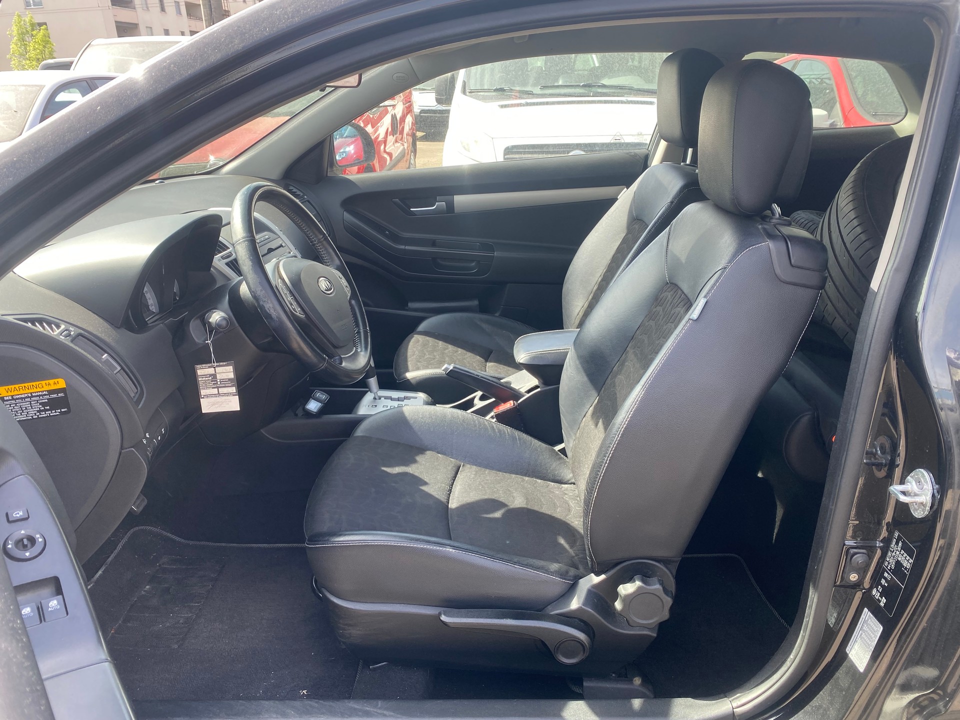 KIA Pro_Cee'd 2.0 16V Sport Automatic-image-9
