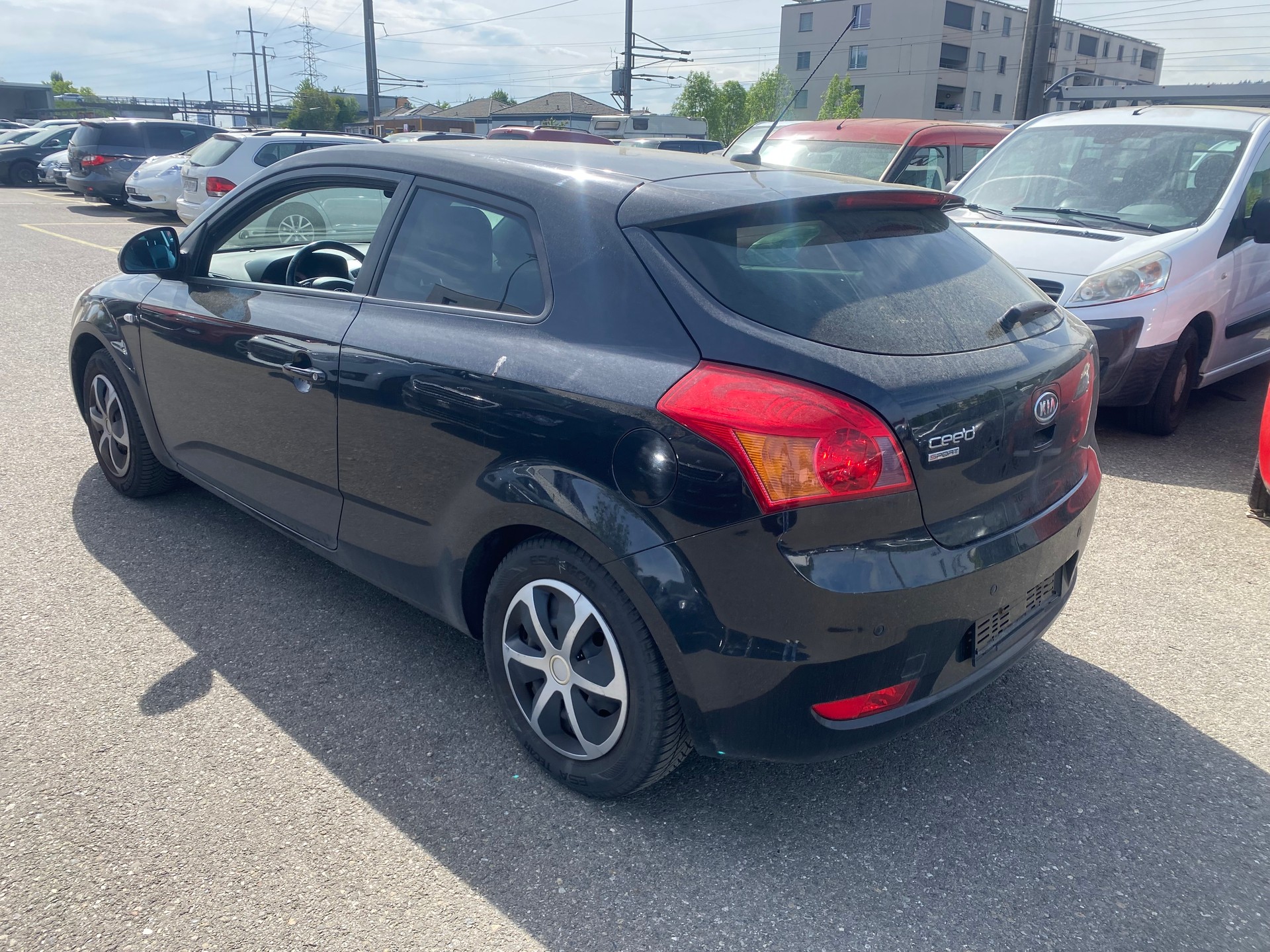 KIA Pro_Cee'd 2.0 16V Sport Automatic-image-6