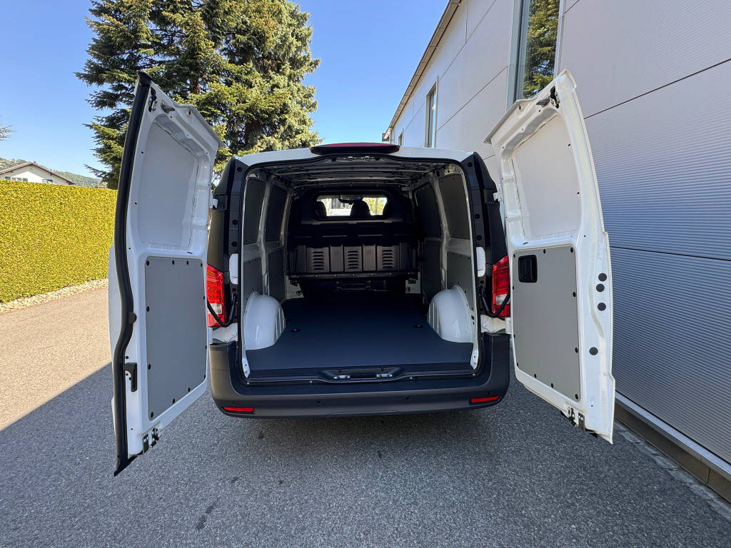 MERCEDES-BENZ eVito 129 Kasten Worker lang 90 kWh-image-3
