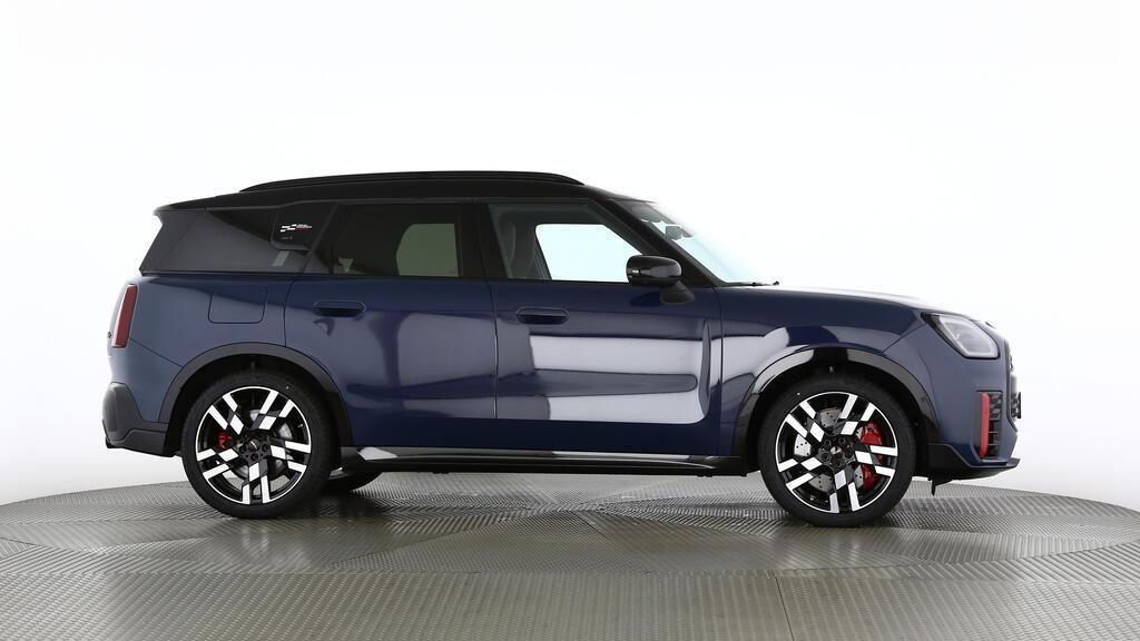 MINI John Cooper Works Countryman ALL4-image-1