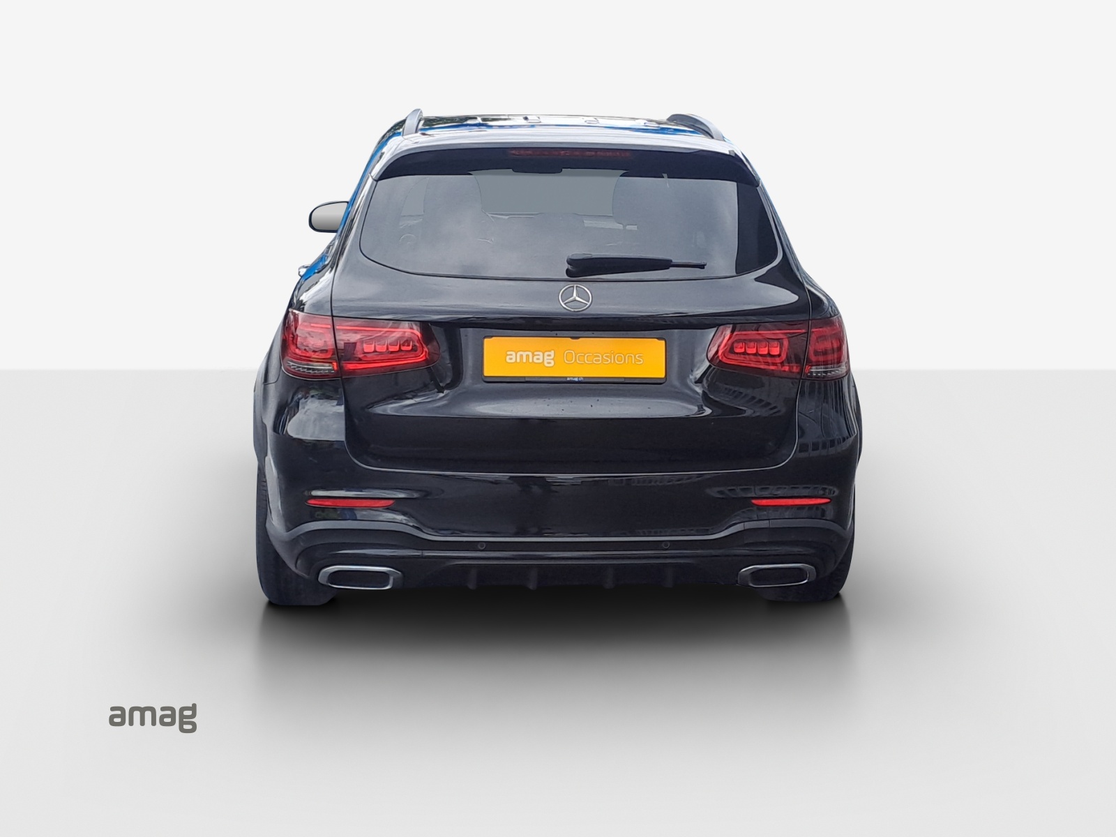 MERCEDES-BENZ GLC 300 AMG Line 4Matic 9G-Tronic-image-3