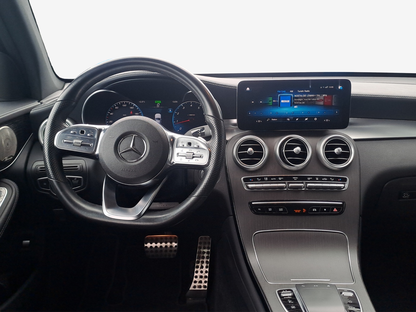 MERCEDES-BENZ GLC 300 AMG Line 4Matic 9G-Tronic-image-8