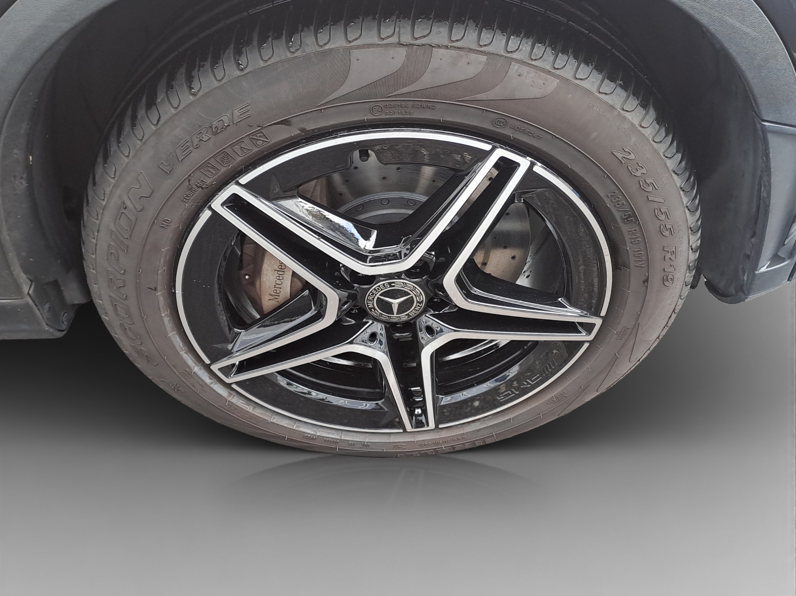 MERCEDES-BENZ GLC 300 AMG Line 4Matic 9G-Tronic-image-15