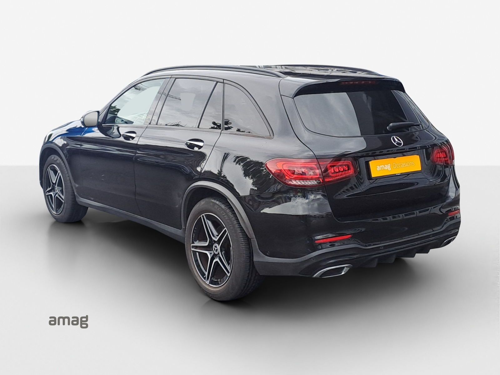 MERCEDES-BENZ GLC 300 AMG Line 4Matic 9G-Tronic-image-2