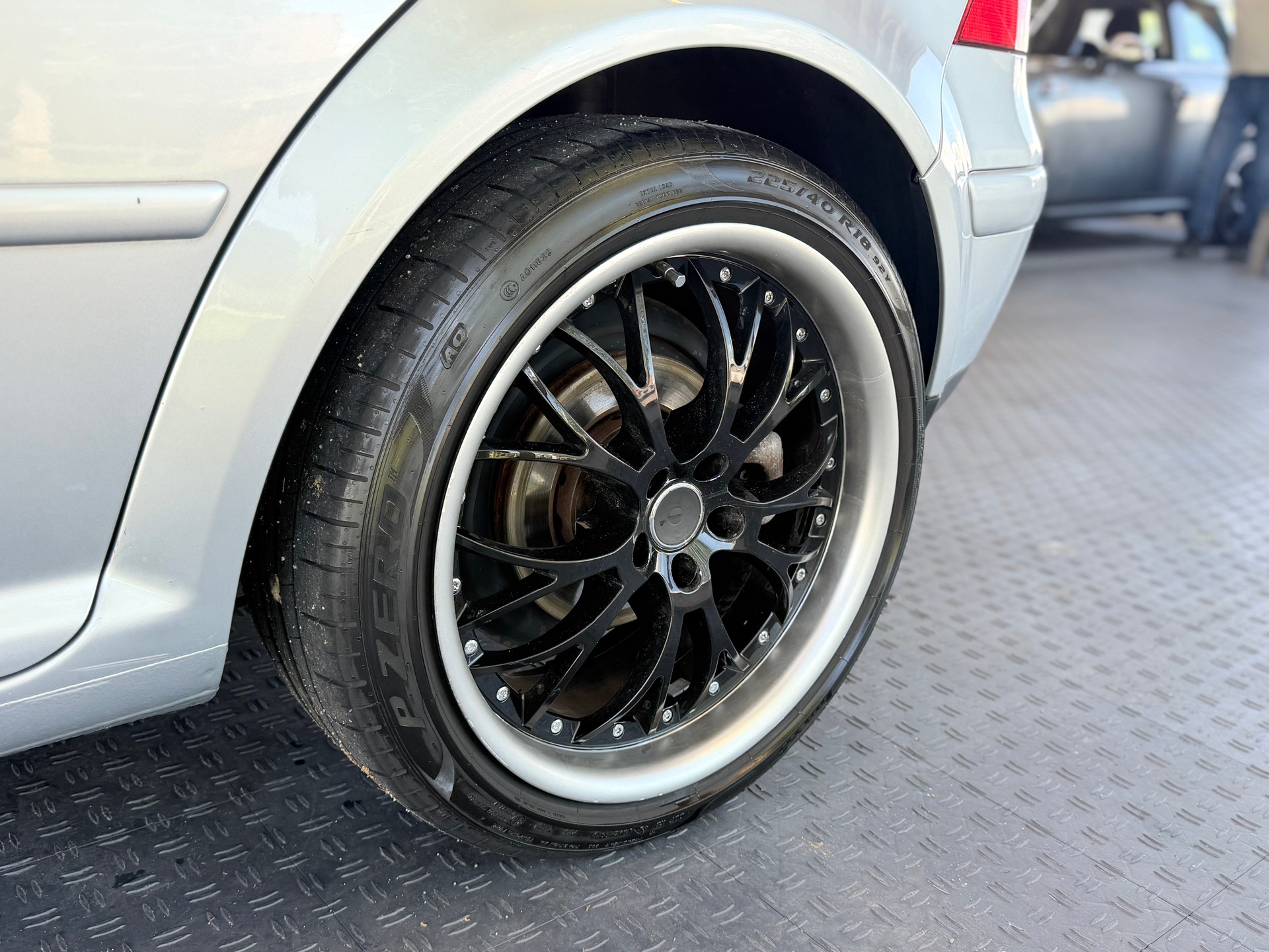 VW Golf 1.8 T GTI-image-9
