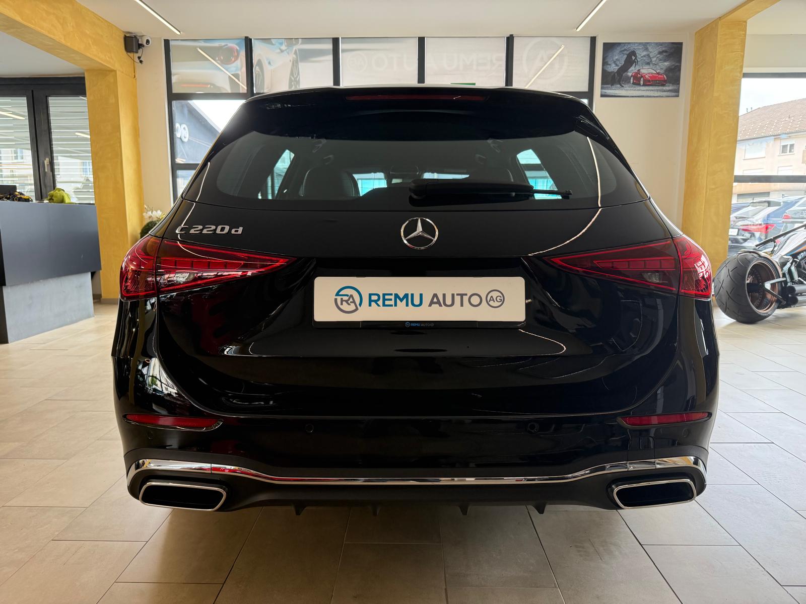 MERCEDES-BENZ C 220 d AMG Line Advance-image-3