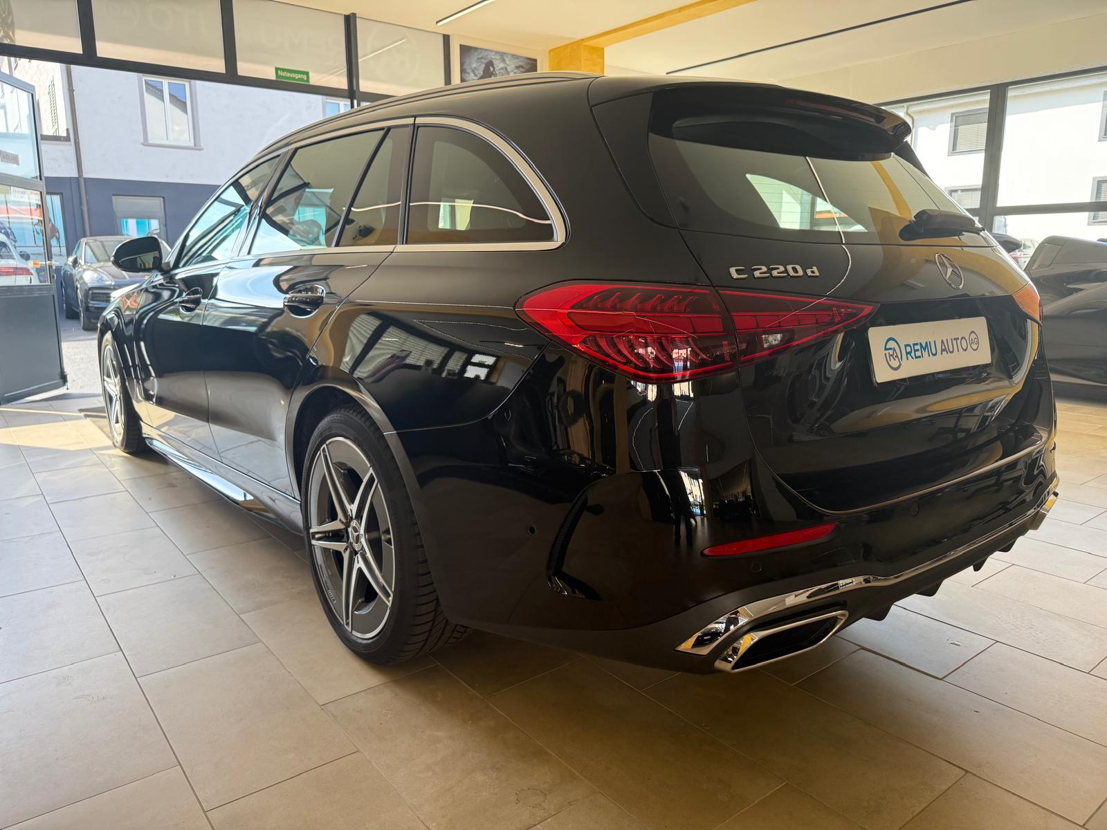 MERCEDES-BENZ C 220 d T AMG Line-image-5