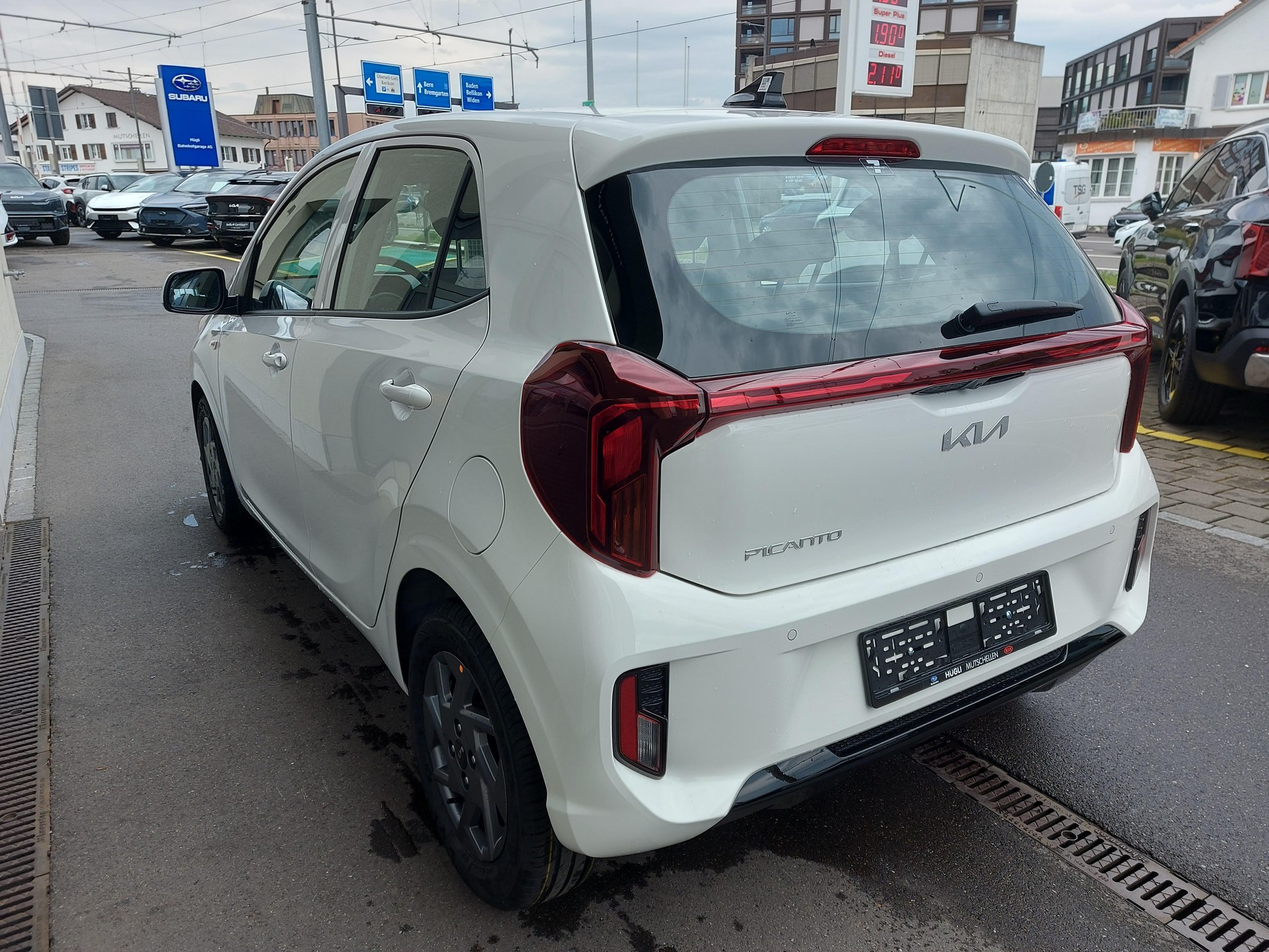 KIA Picanto 1.0 GDi First Edition-image-11
