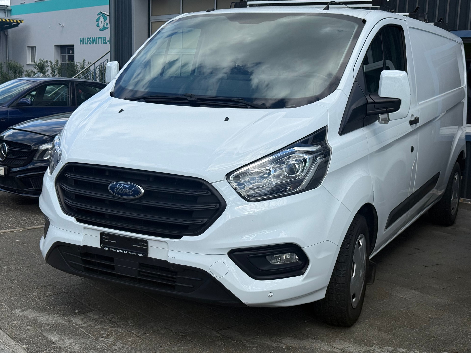 FORD Transit Custom Van 320 L2H1 Trend-image-6