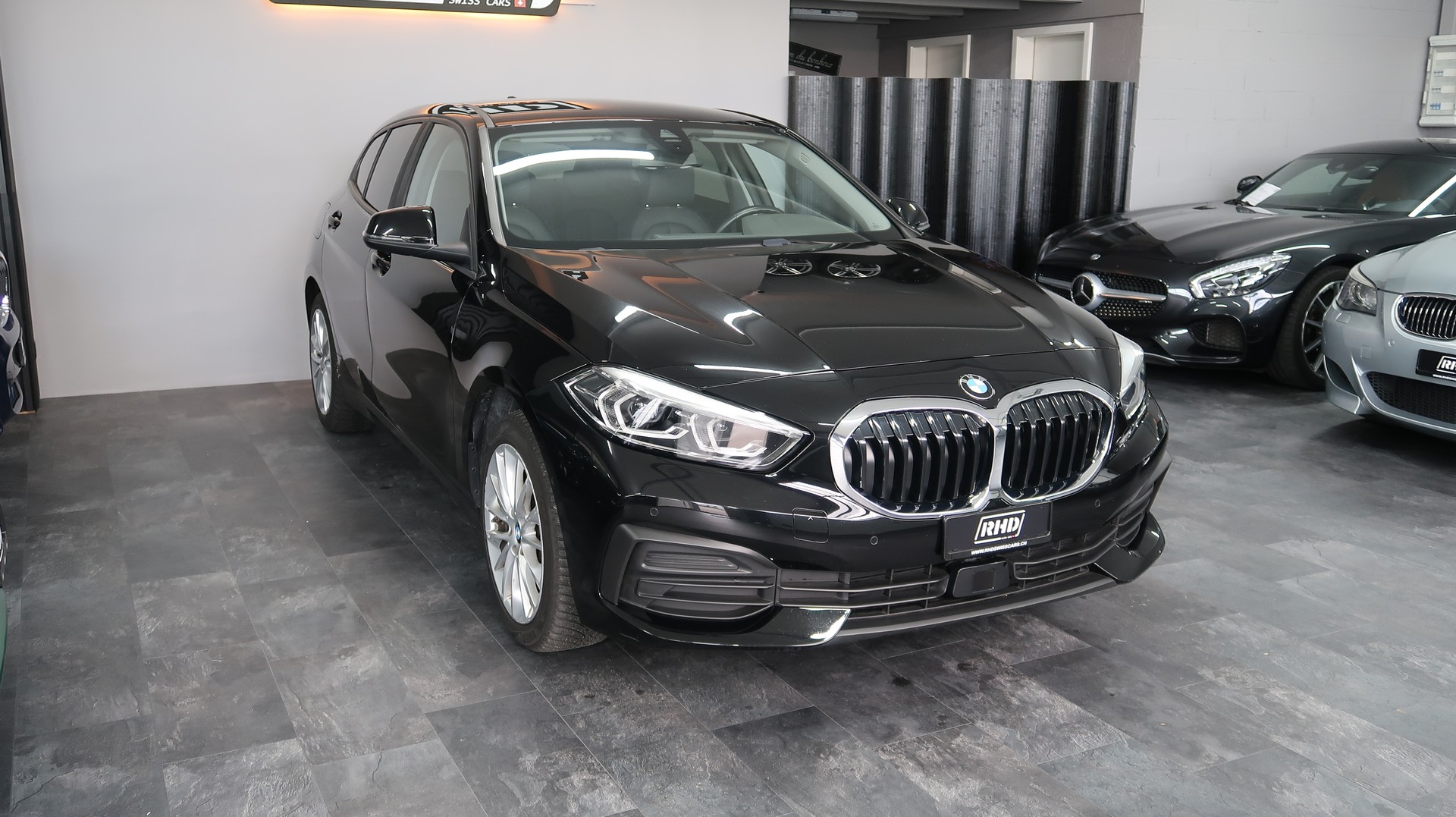 BMW 118i Steptronic / BMW GARANTIE-image-5