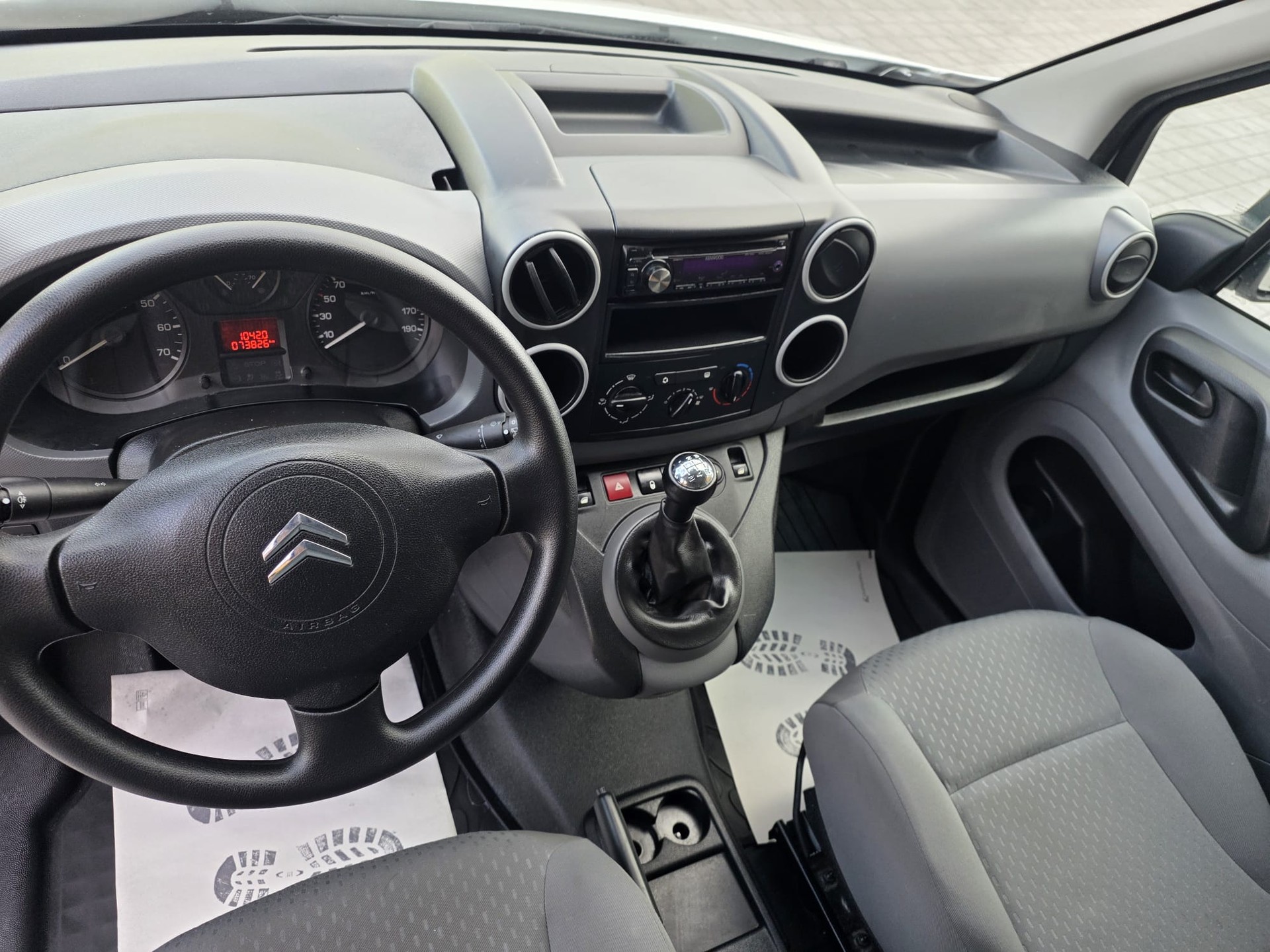 CITROEN Berlingo 1.6i 600-image-9