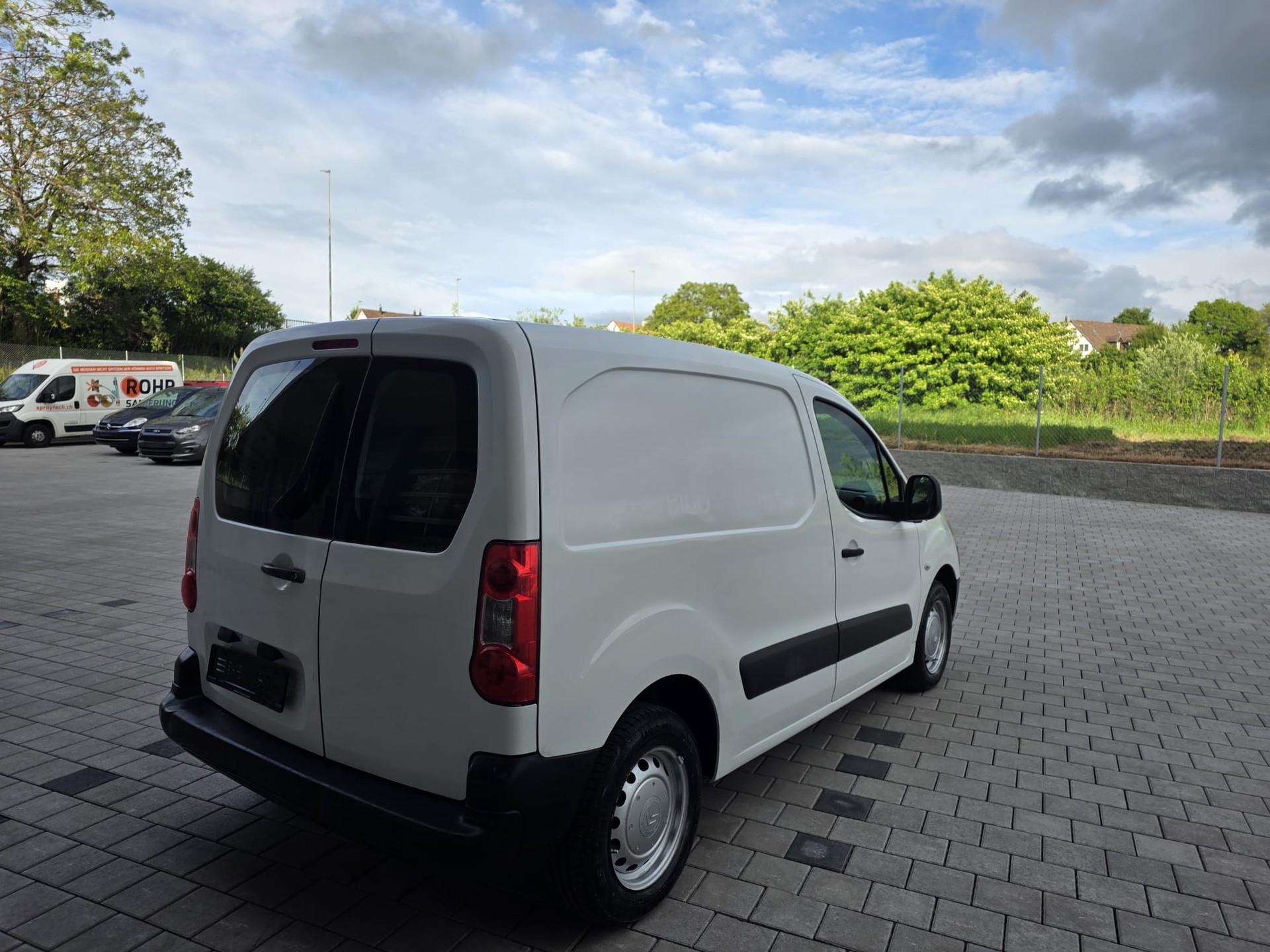 CITROEN Berlingo 1.6i 600-image-6