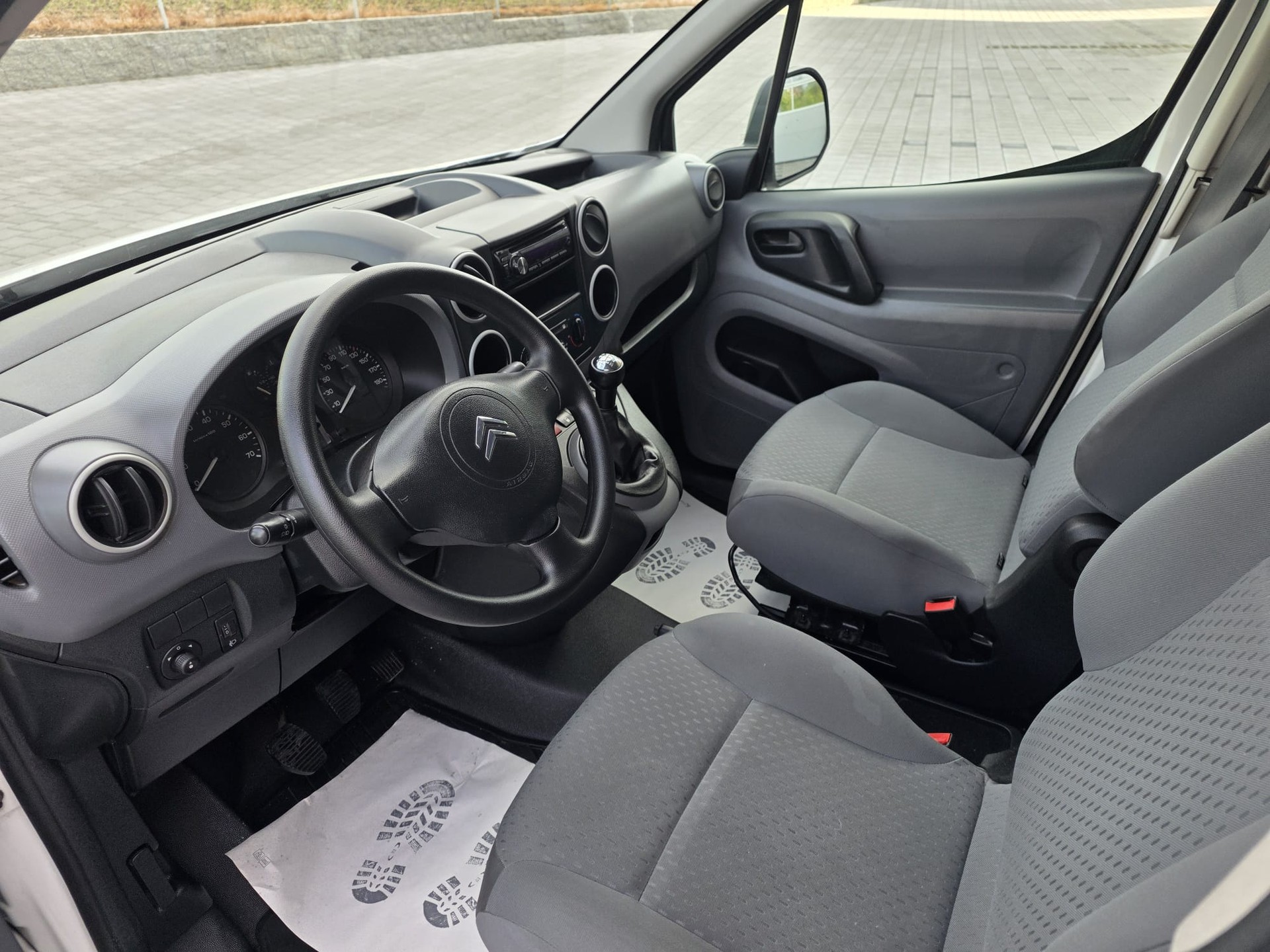 CITROEN Berlingo 1.6i 600-image-10