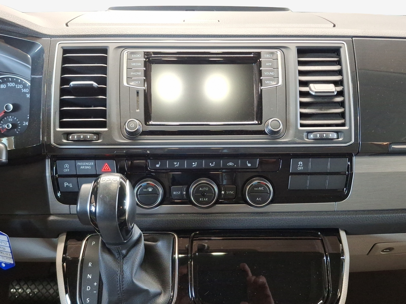 VW T6 California 2.0 TDI Ocean Liberty 4Motion DSG-image-9