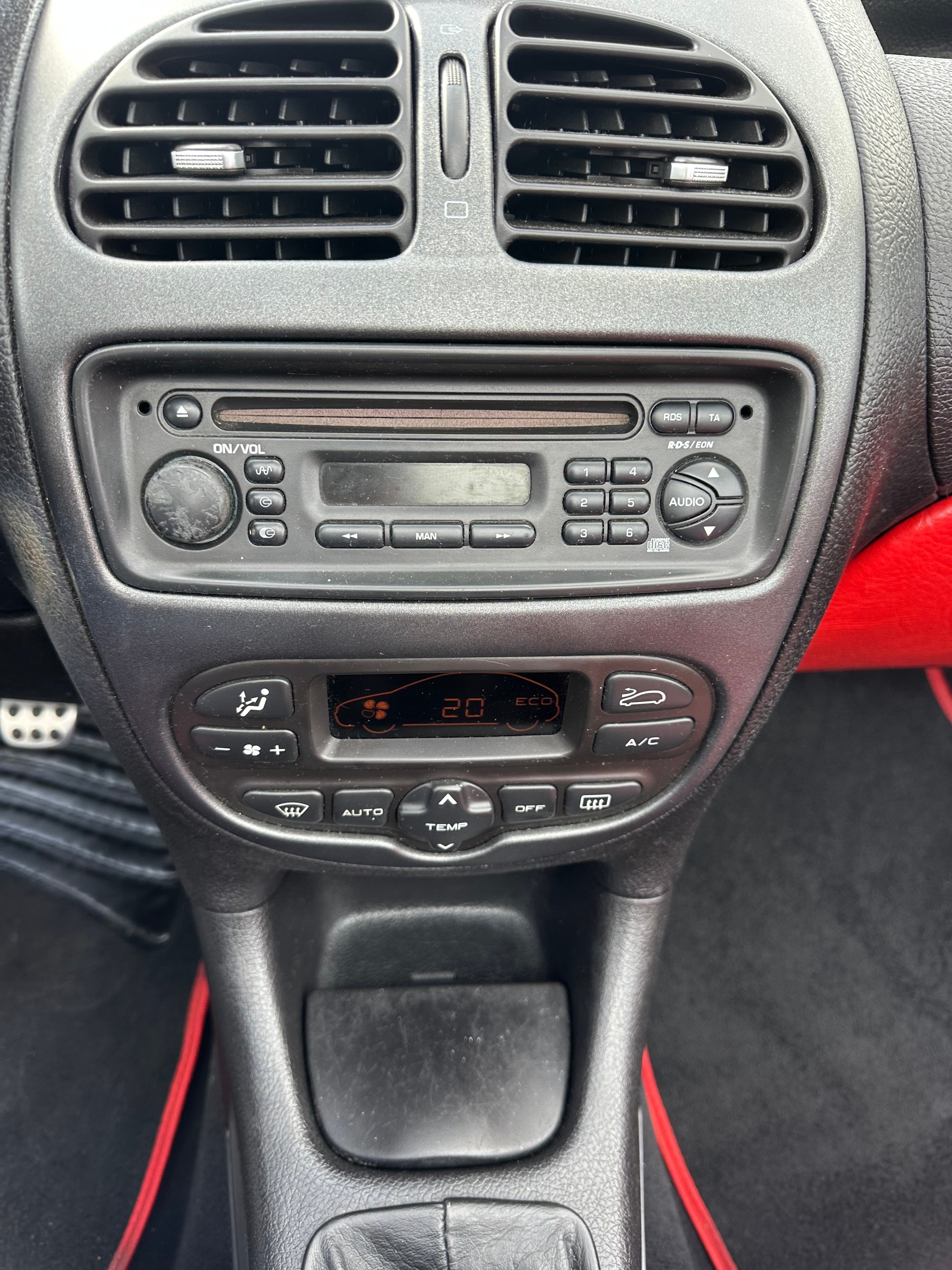 PEUGEOT 206 CC 2.0 16V-image-11