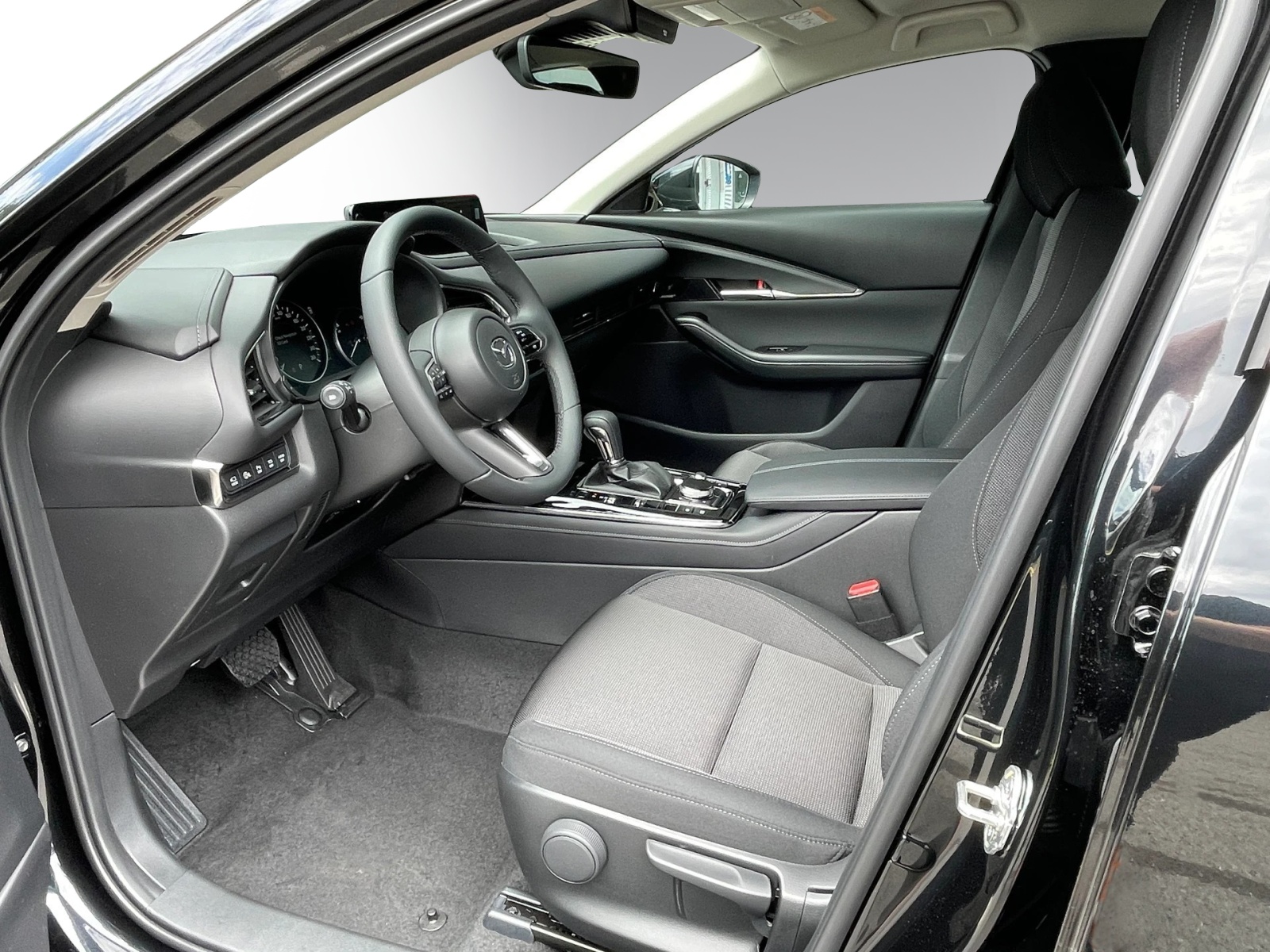 MAZDA CX-30 SKYACTIV-G 140 M Hybrid Centre Line FWD AT-image-5