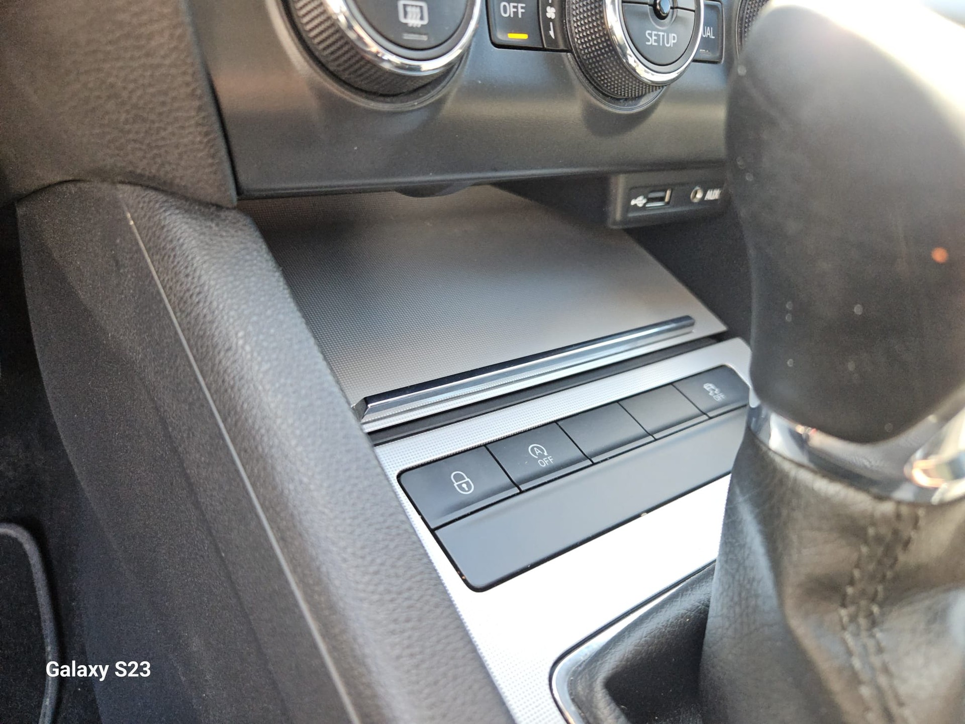 SKODA Octavia Combi 2.0 TDI Ambition 4x4-image-9