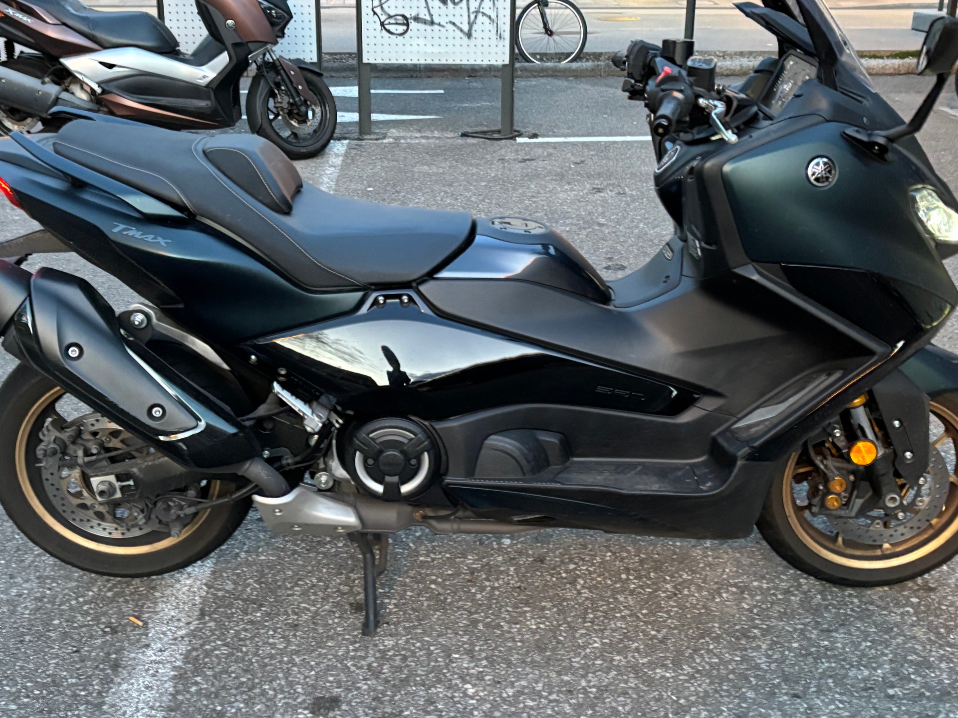YAMAHA T-MAX Tech-Max XP 560-image-3