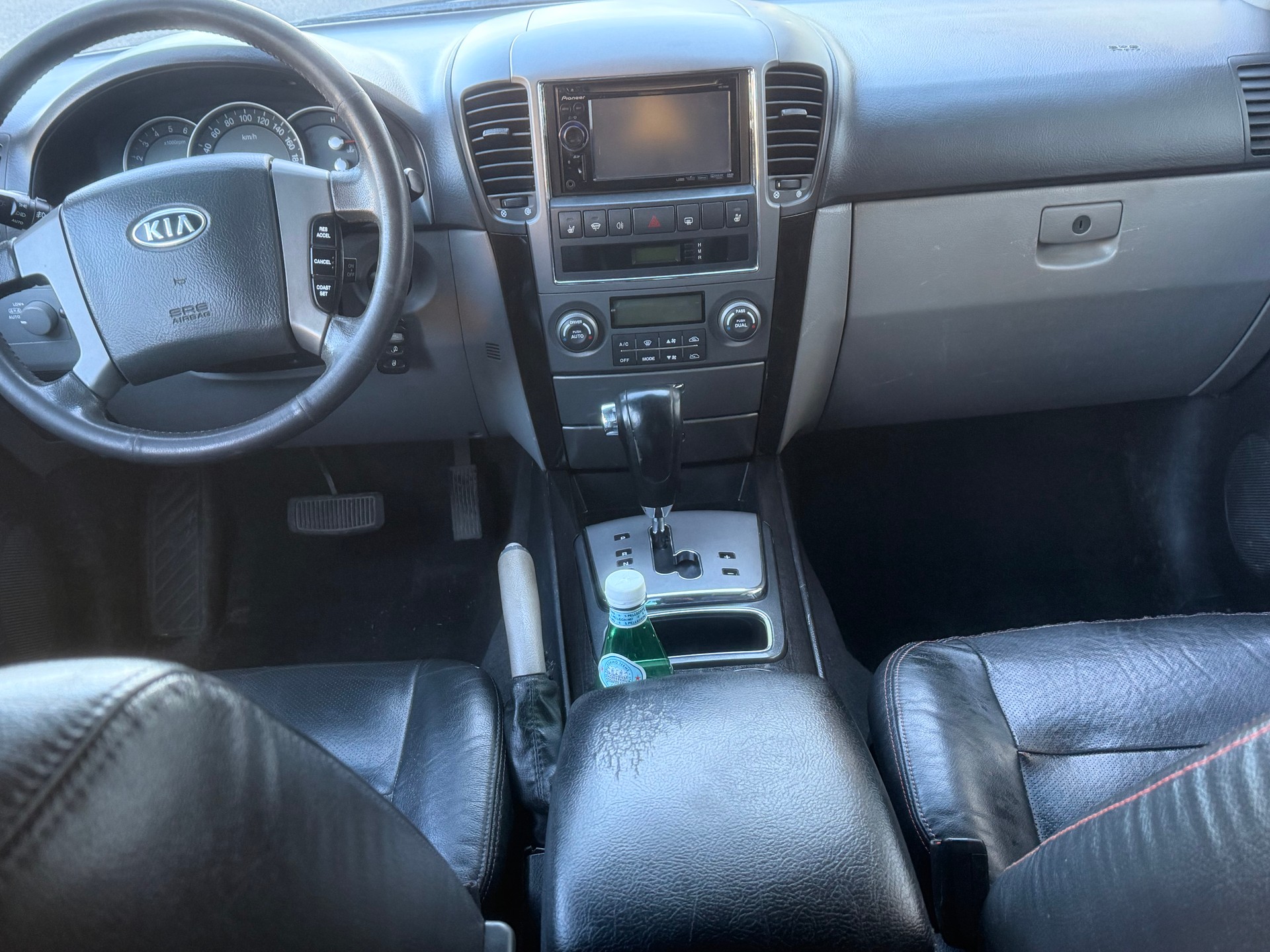 KIA Sorento 2.5 CRDI Style-image-1