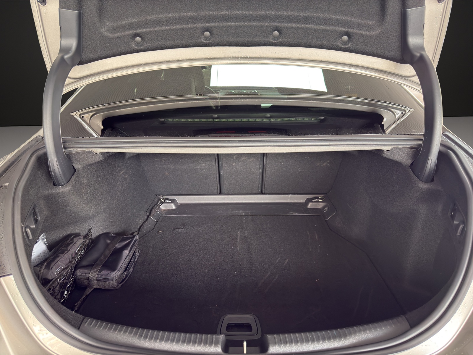 MERCEDES-BENZ C 200 4 Matic-image-15