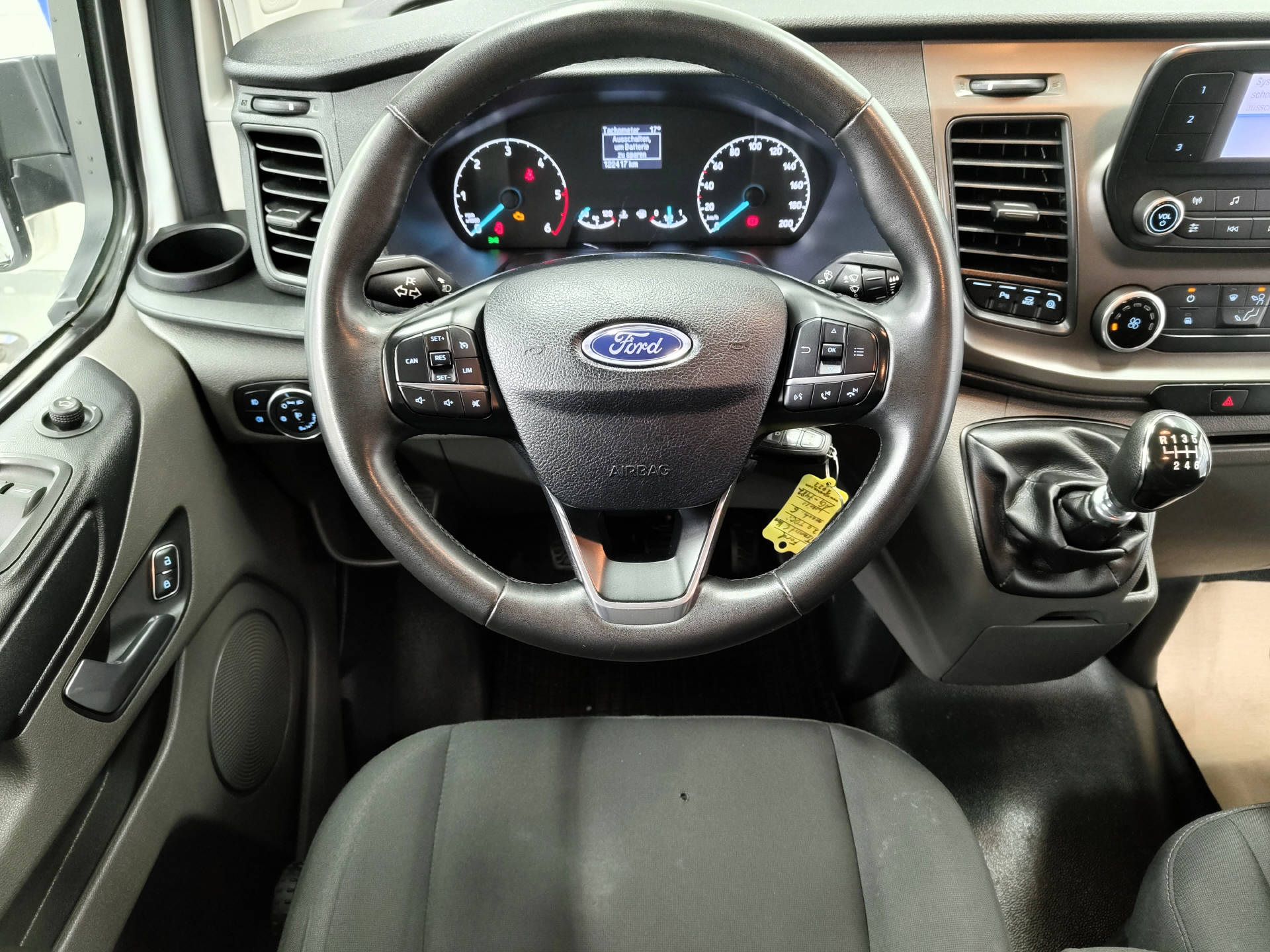 FORD Transit Custom Van 320 L2 2.0 TDCi 130 Trend-image-4