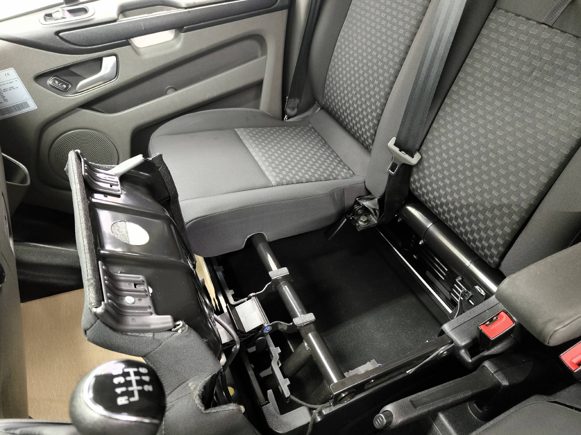 FORD Transit Custom Van 320 L2 2.0 TDCi 130 Trend-image-12