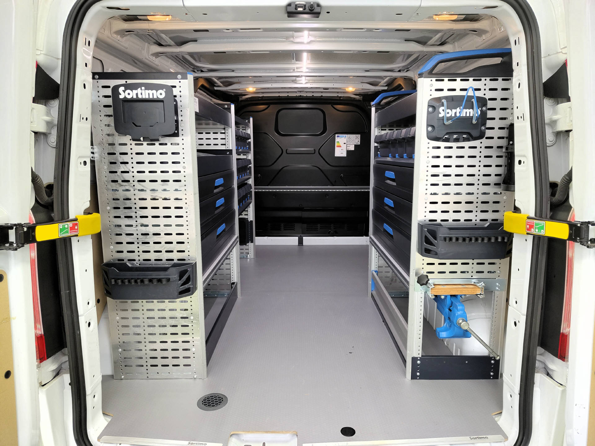 FORD Transit Custom Van 320 L2 2.0 TDCi 130 Trend-image-14