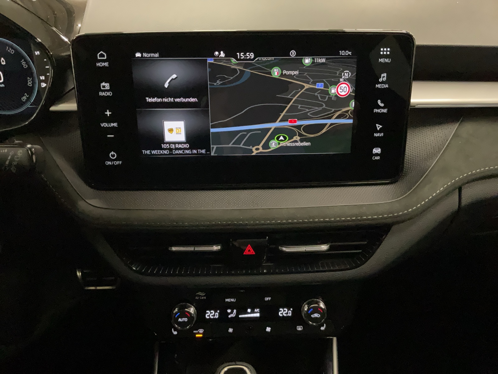 SKODA Fabia 1.0 TSI Dynamic DSG-image-8