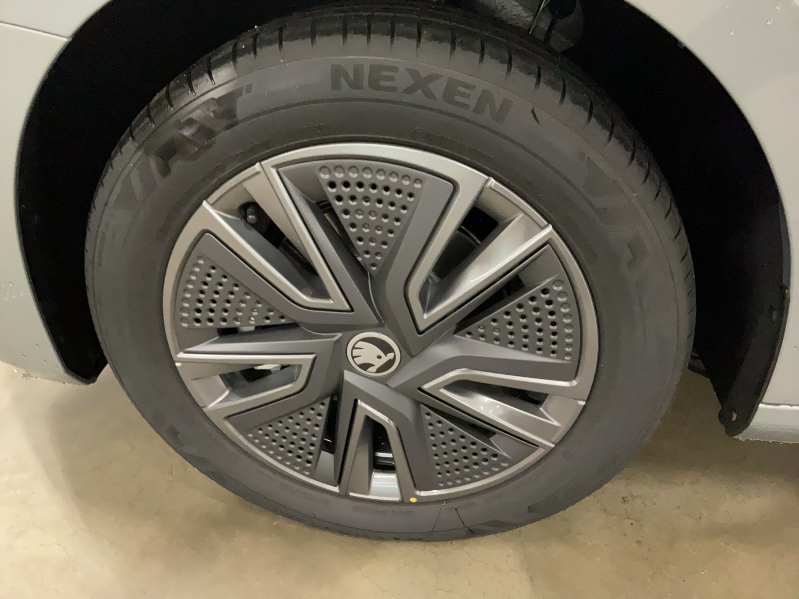 SKODA Fabia 1.0 TSI Dynamic DSG-image-13