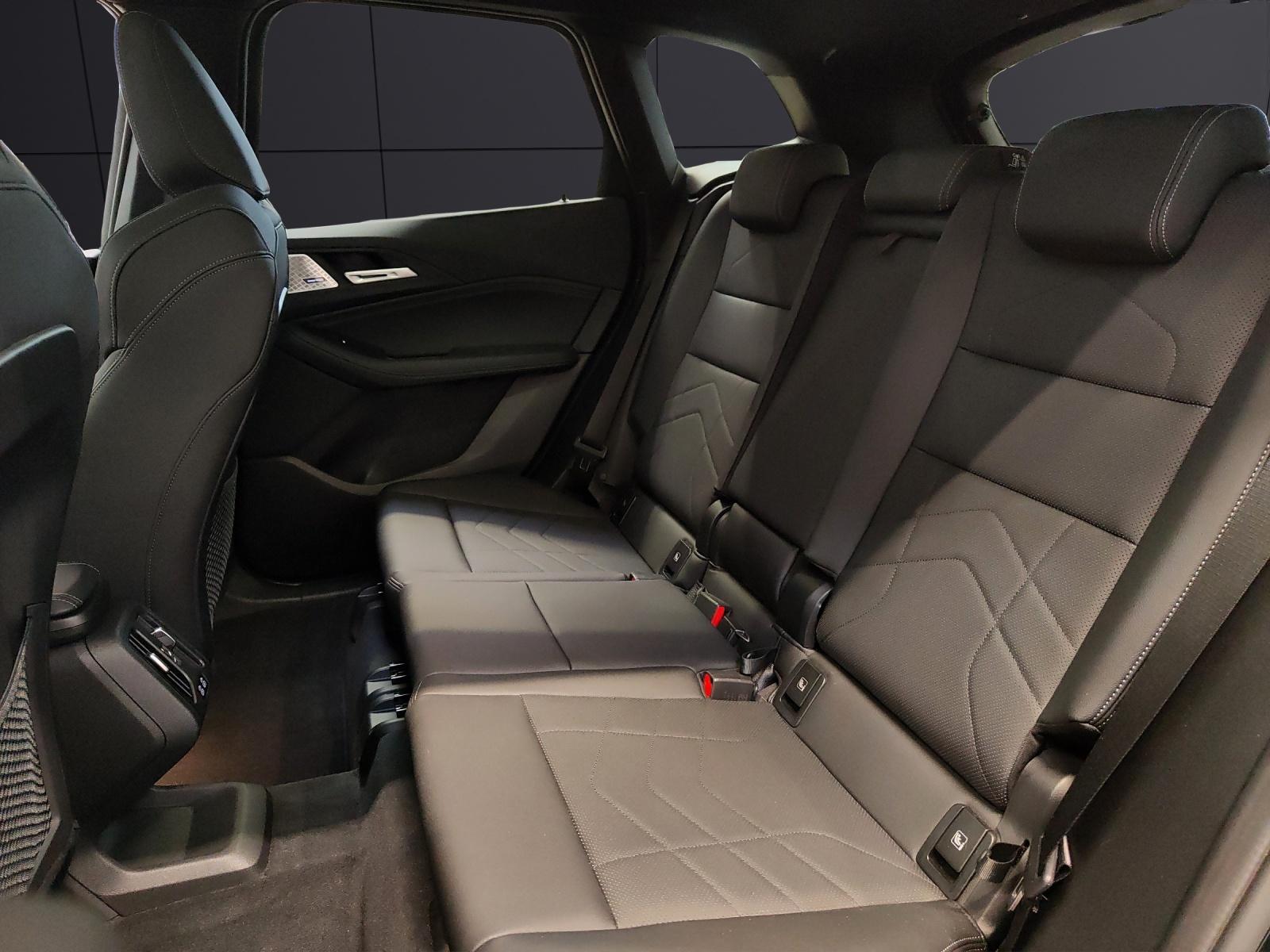 BMW 223i xDrive SDKG Active Tourer-image-17