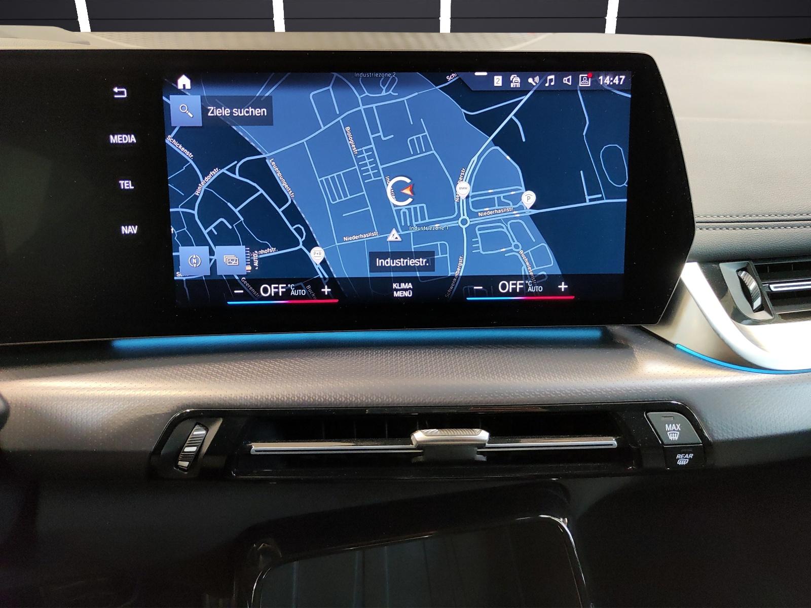 BMW 223i xDrive SDKG Active Tourer-image-13