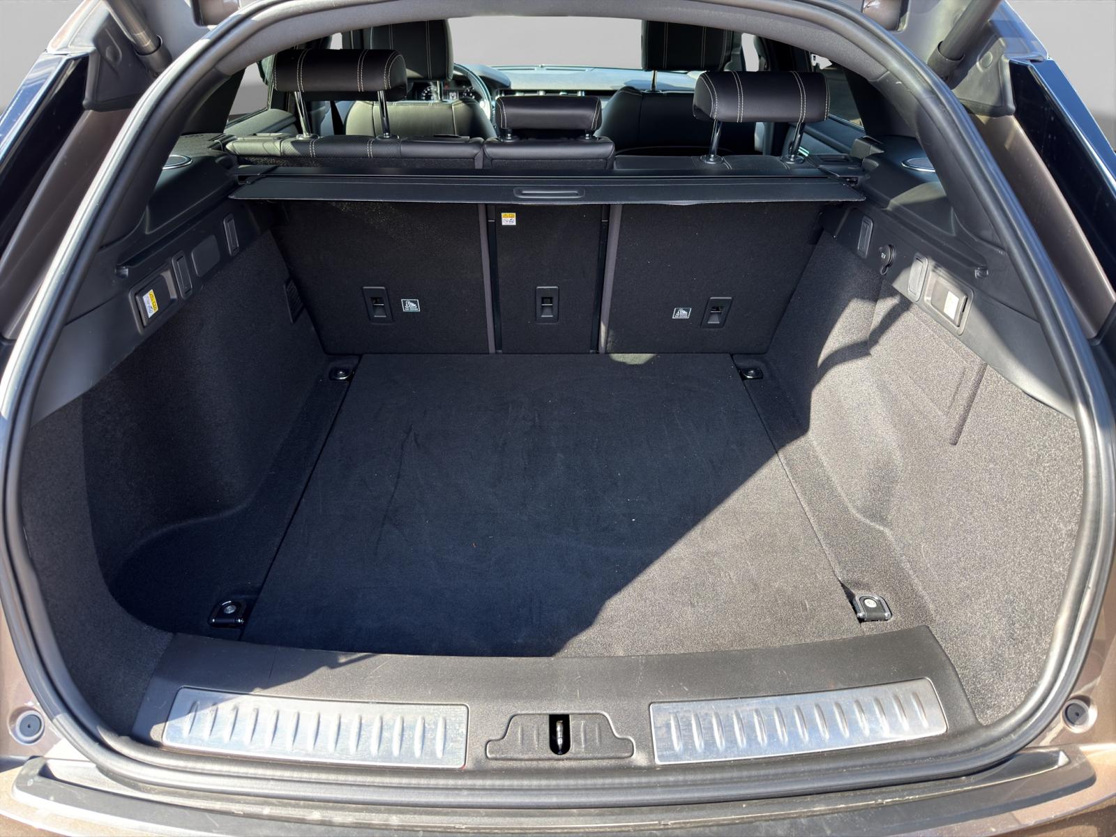 LAND ROVER Range Rover Velar R-Dynamic P 300 SE Automatic-image-8
