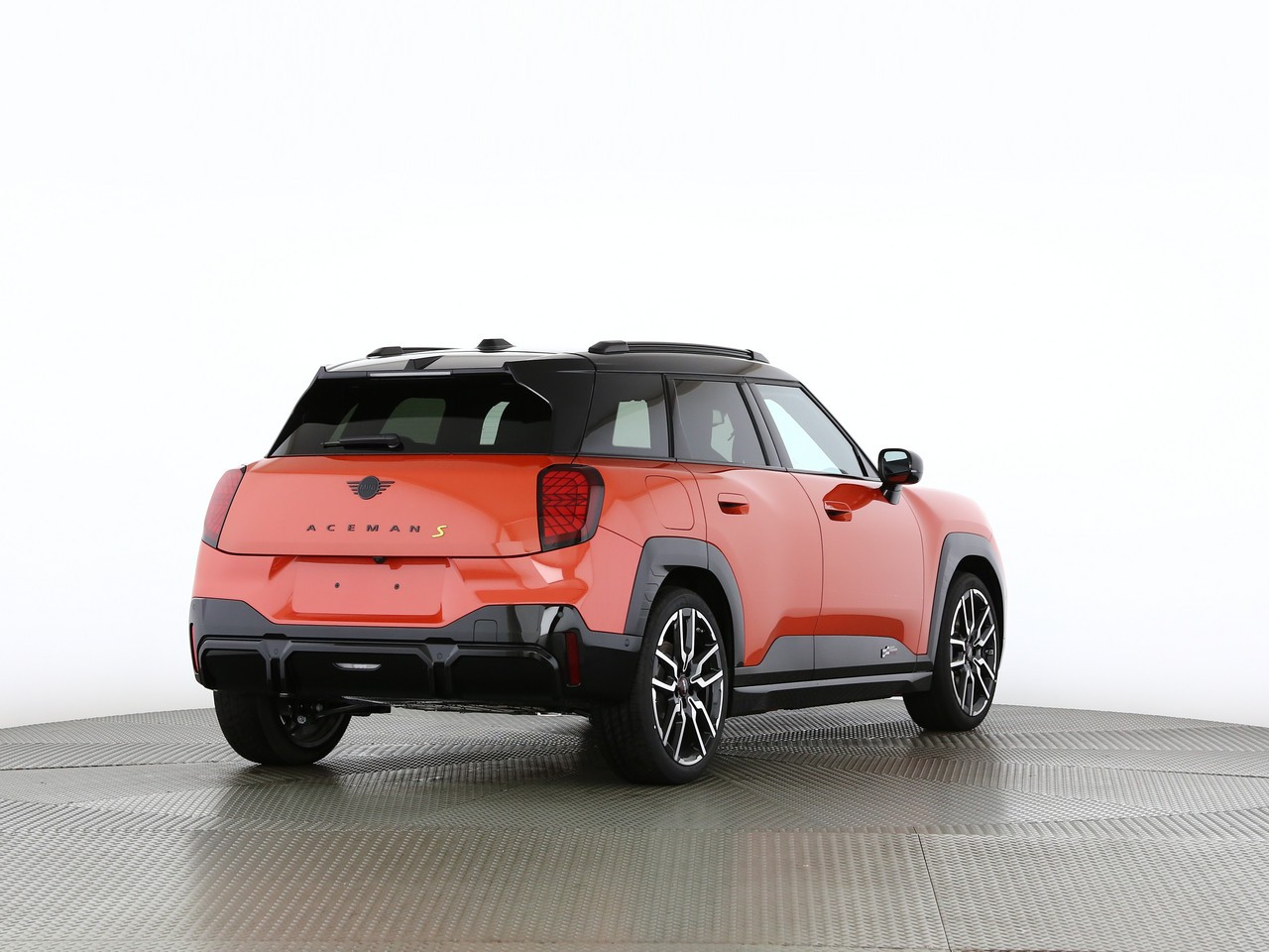 MINI Aceman SE-image-1
