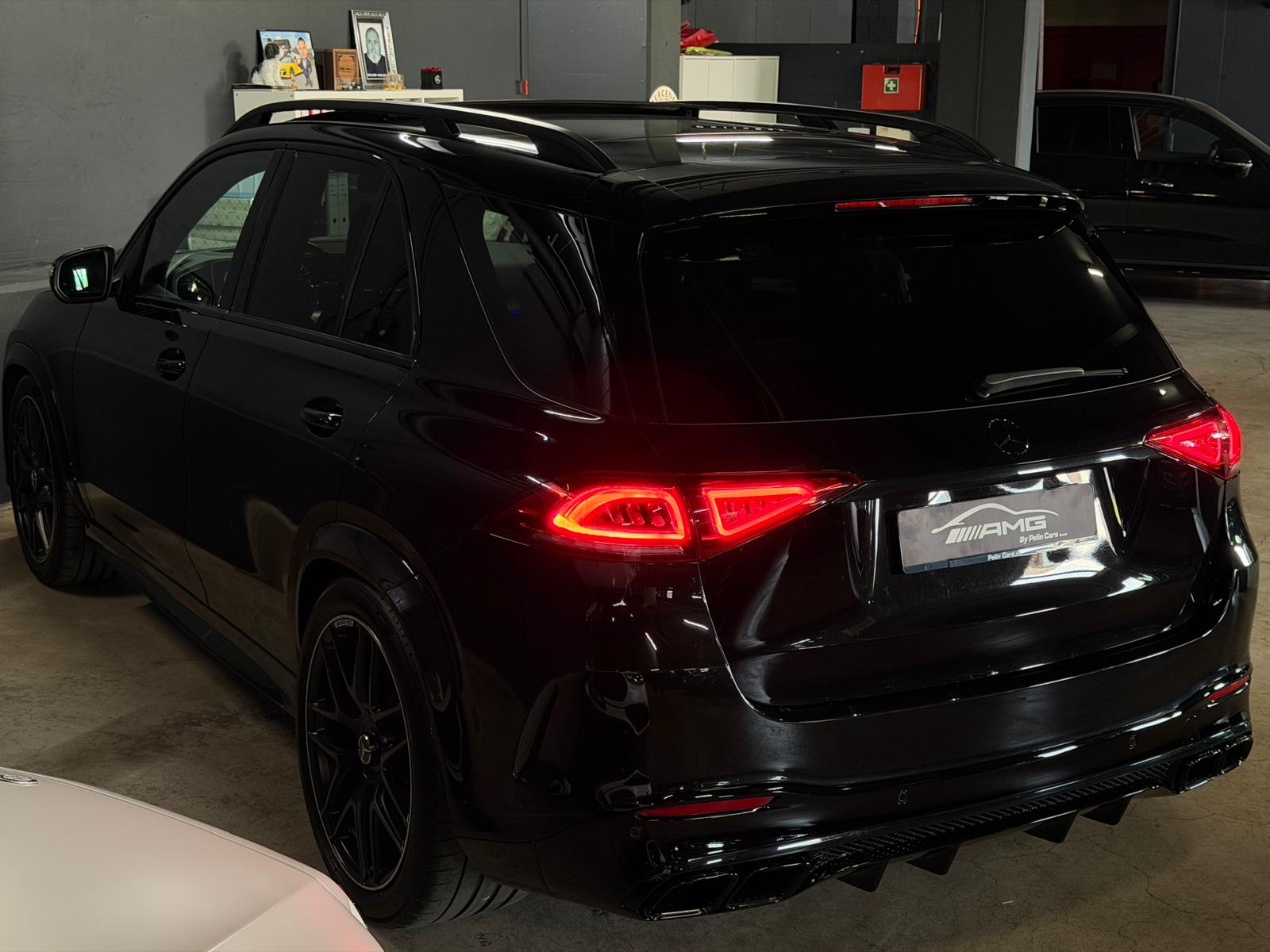 MERCEDES-BENZ GLE 63 S AMG Limited All Black Performance 720PS 4Matic+ 9G-Speedshift Vollausstattung-image-6