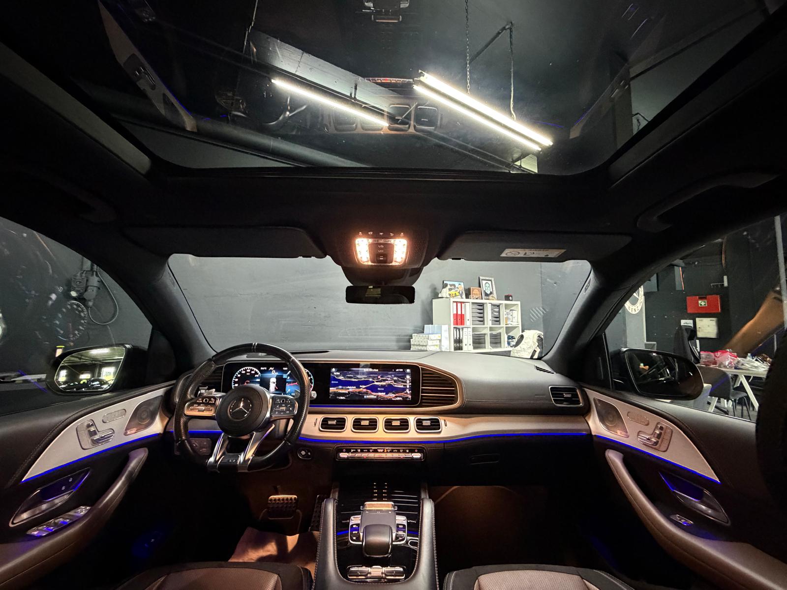 MERCEDES-BENZ GLE 63 S AMG Limited All Black Performance 720PS 4Matic+ 9G-Speedshift Vollausstattung-image-11