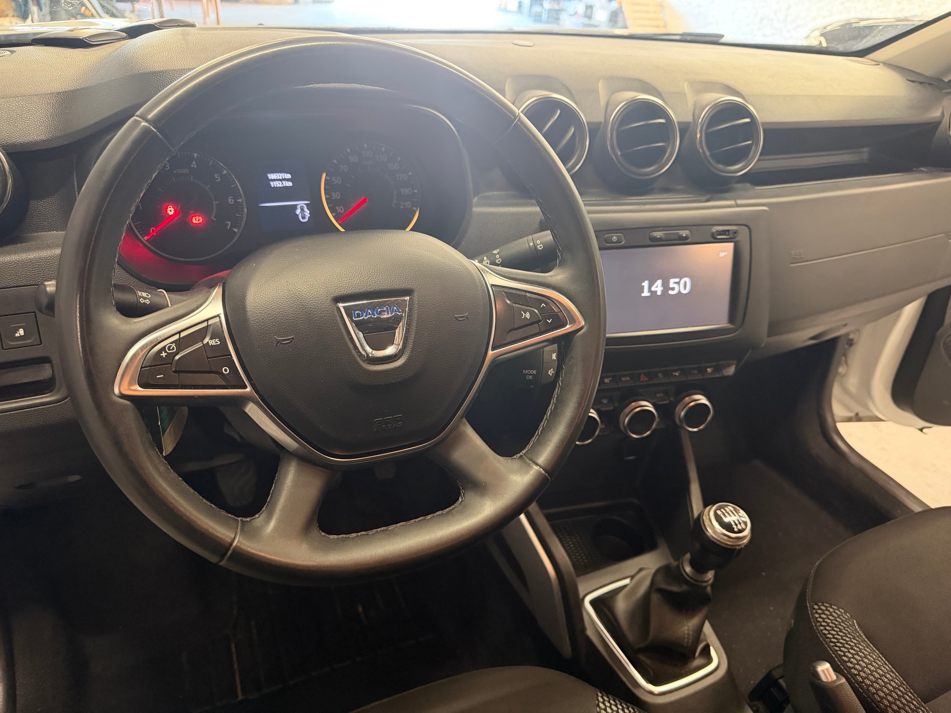 DACIA Duster TCe 125 Prestige 4x4-image-13