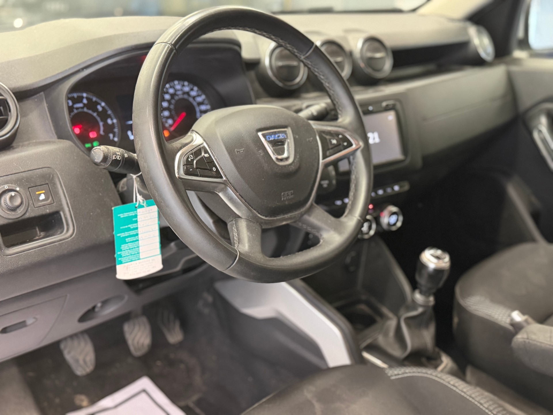 DACIA Duster TCe 125 Prestige 4x4-image-6