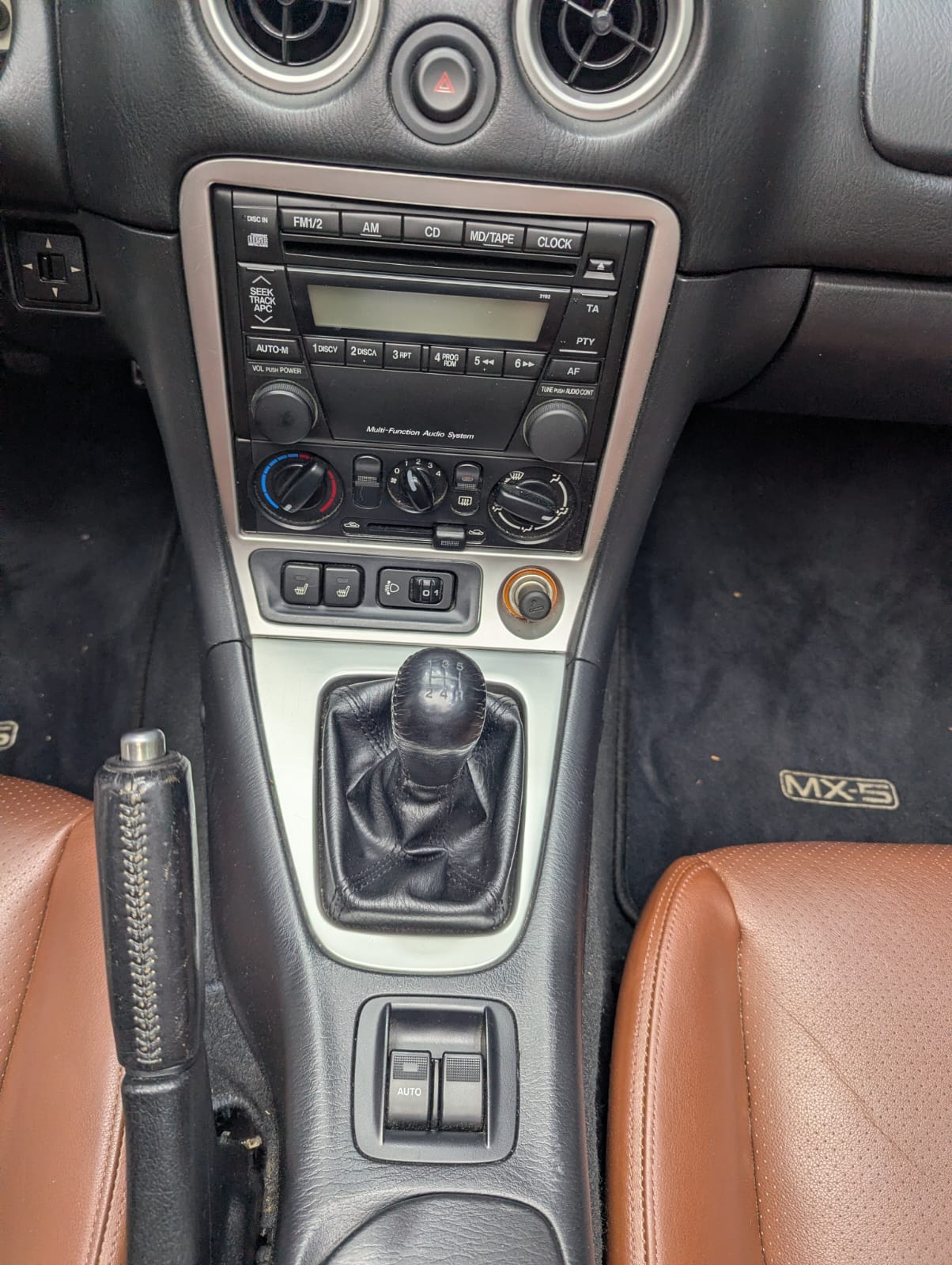 MAZDA MX-5 1.6i-16 Phoenix Youngster-image-13