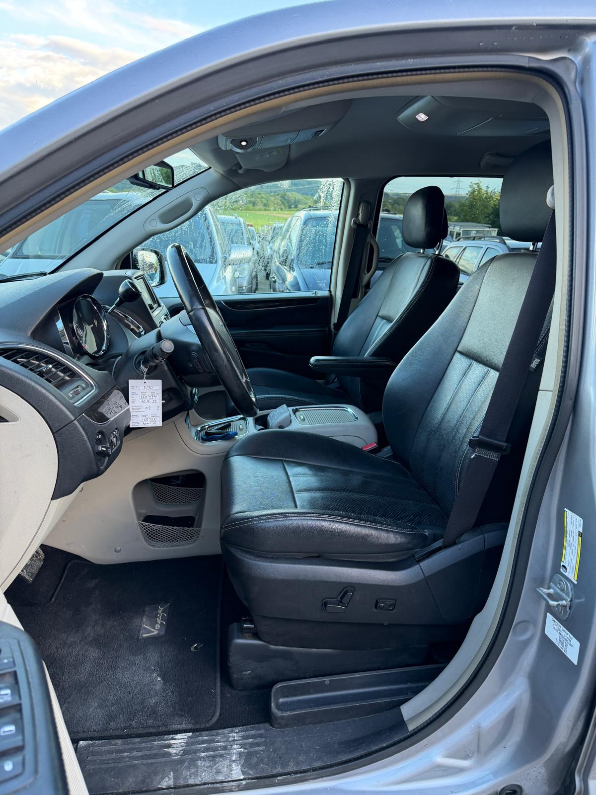 LANCIA Voyager 2.8D Silver Automatic-image-7