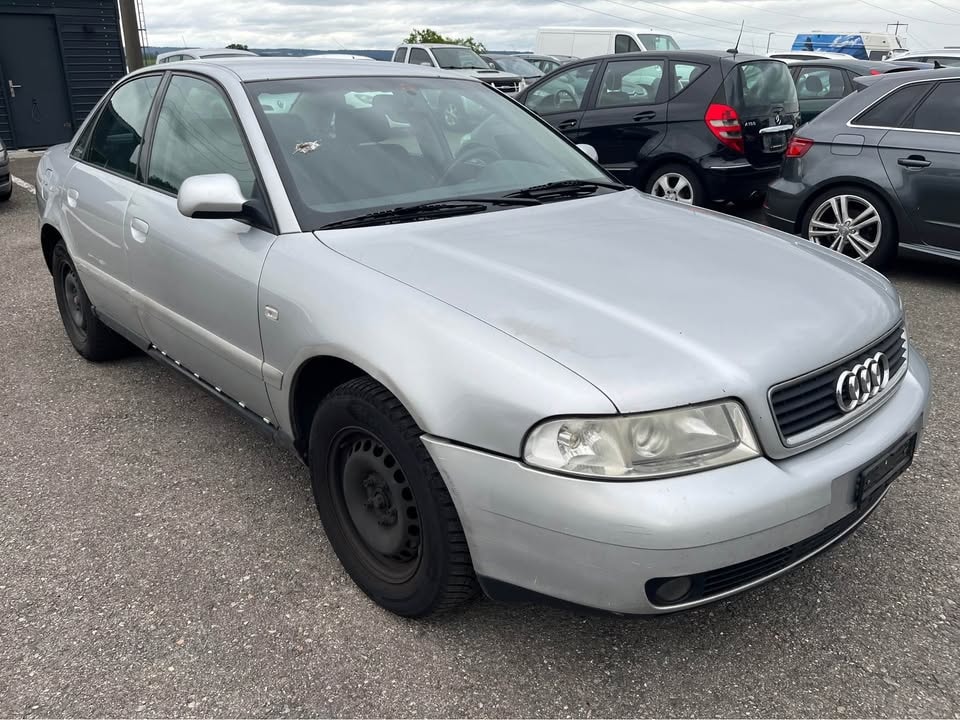 AUDI A4-image-1