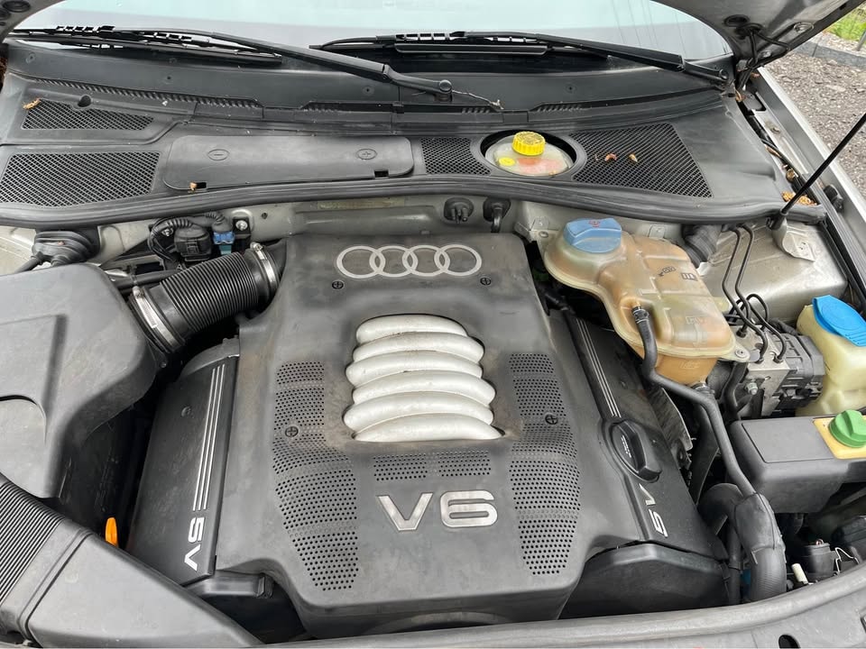 AUDI A4-image-6