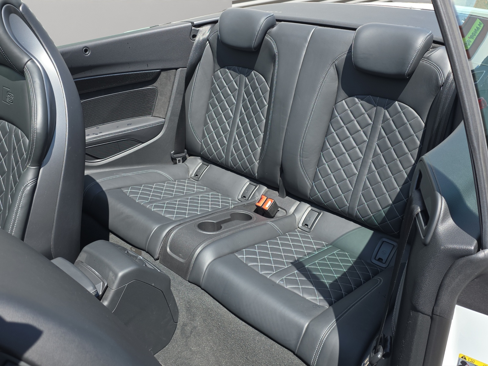 AUDI S5 Cabriolet 3.0 TFSI quattro tiptronic-image-9