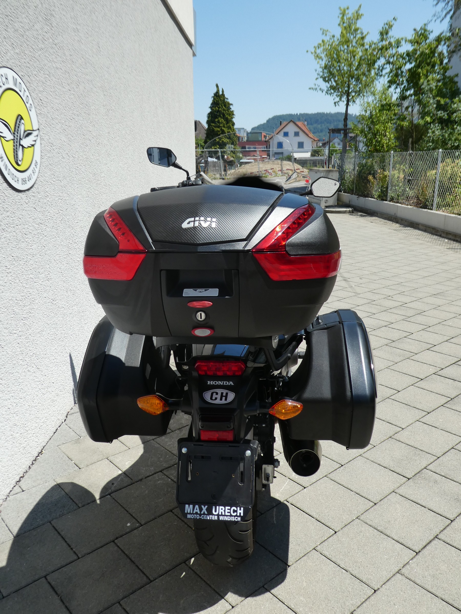 HONDA CTX 700 Cowl-showroom-element-3