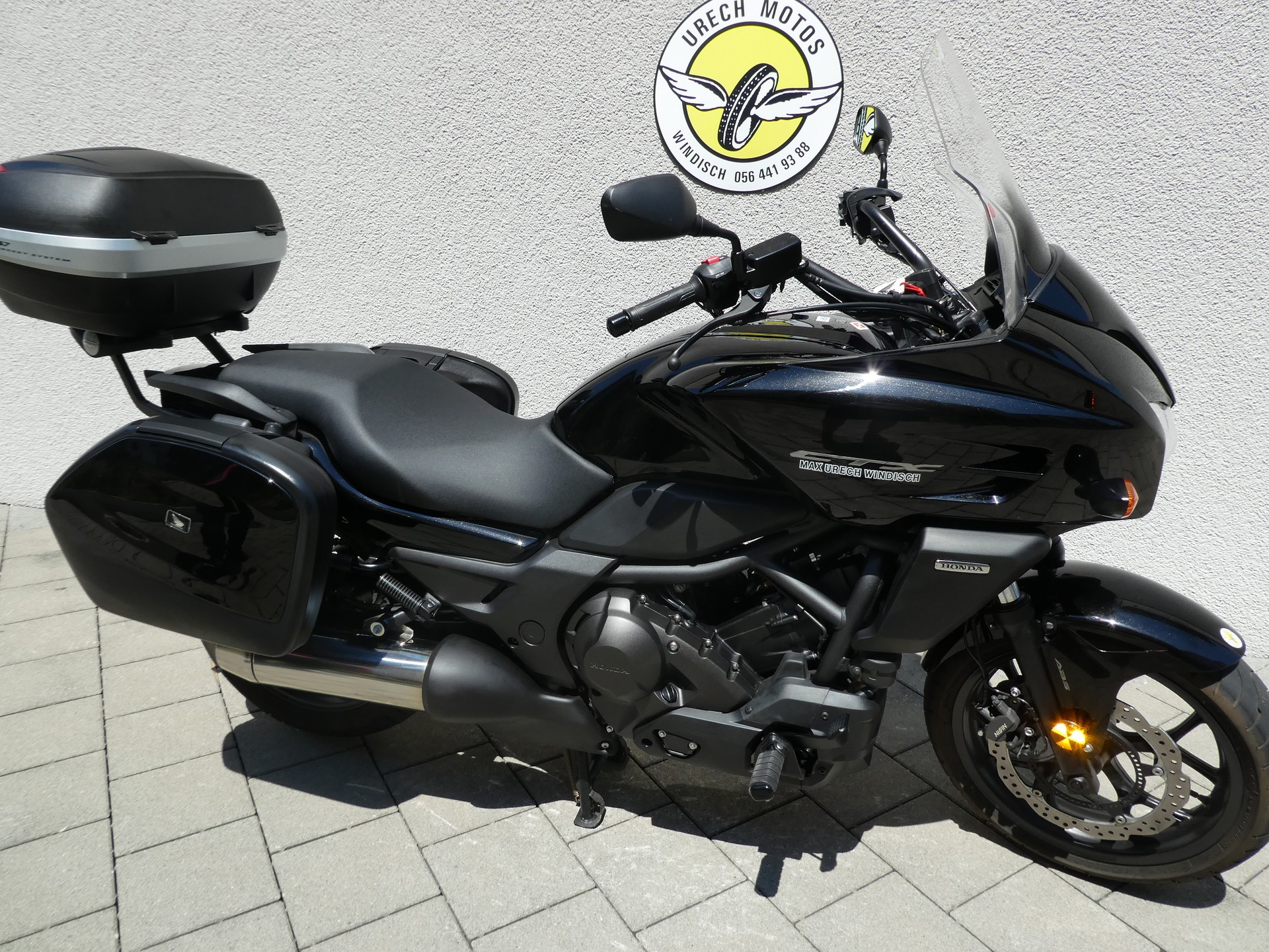 HONDA CTX 700 Cowl-showroom-element-2