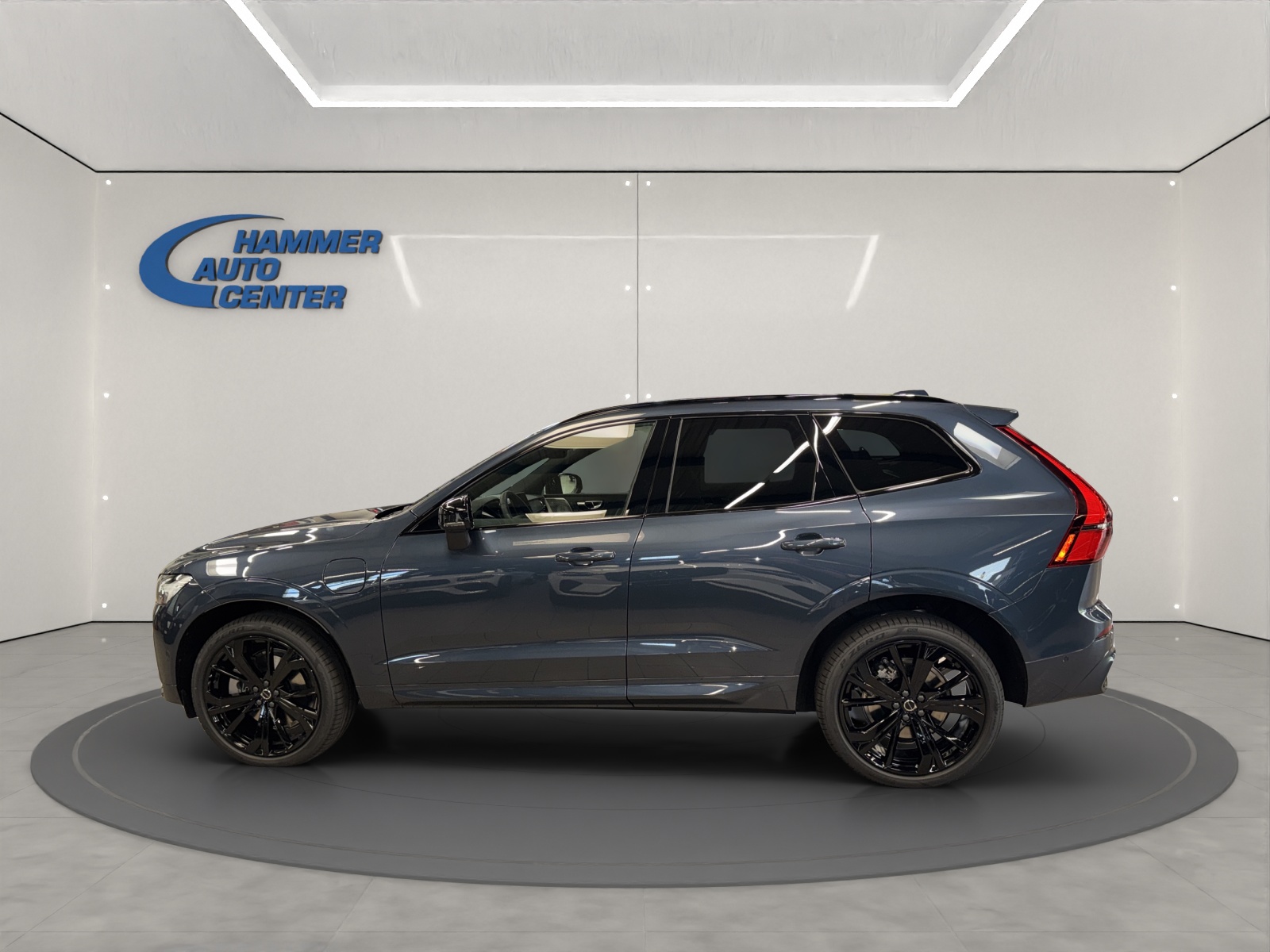 VOLVO XC60 2.0 T8 TE Black Edition eAWD-image-1