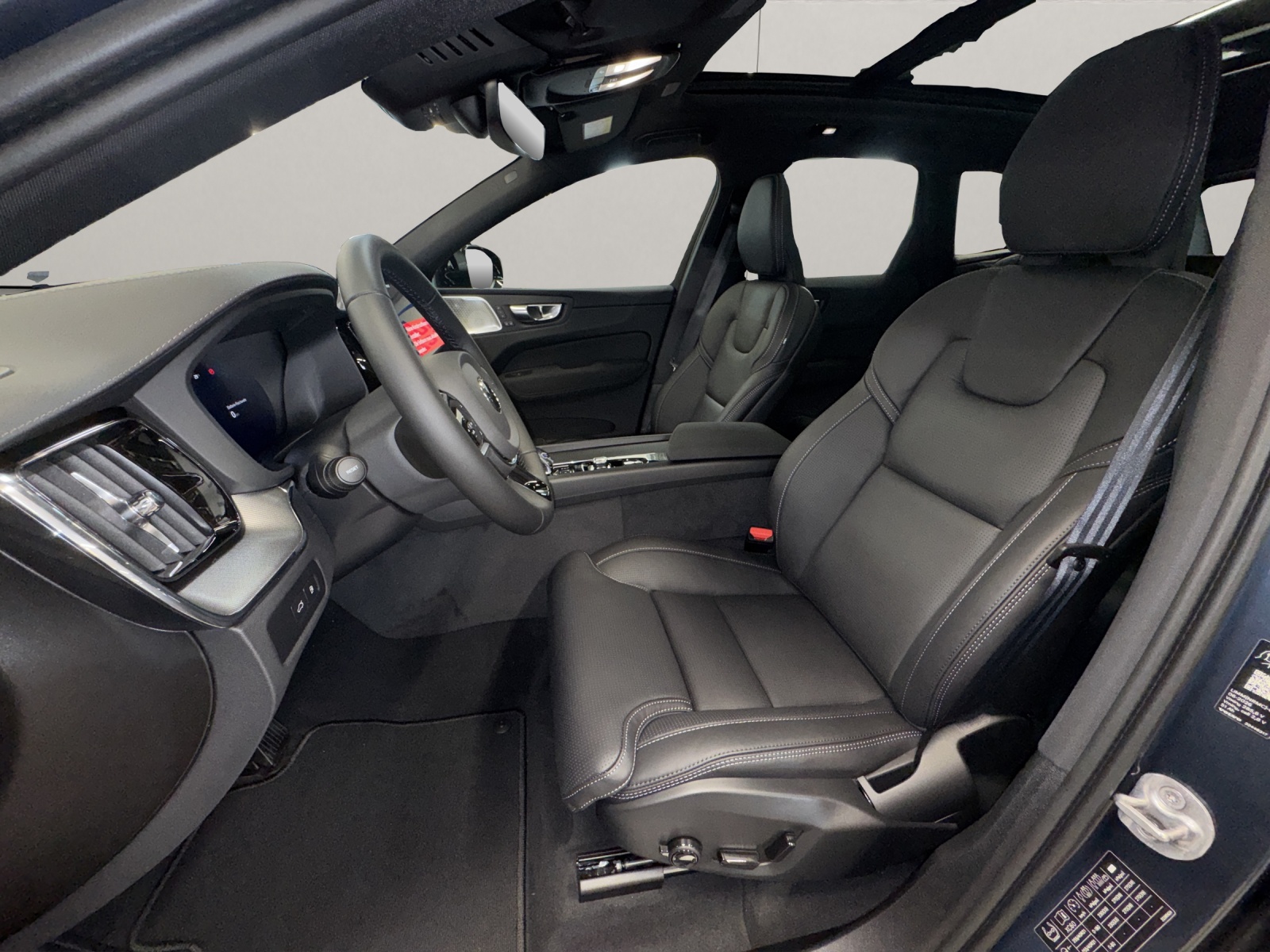 VOLVO XC60 2.0 T8 TE Black Edition eAWD-image-12