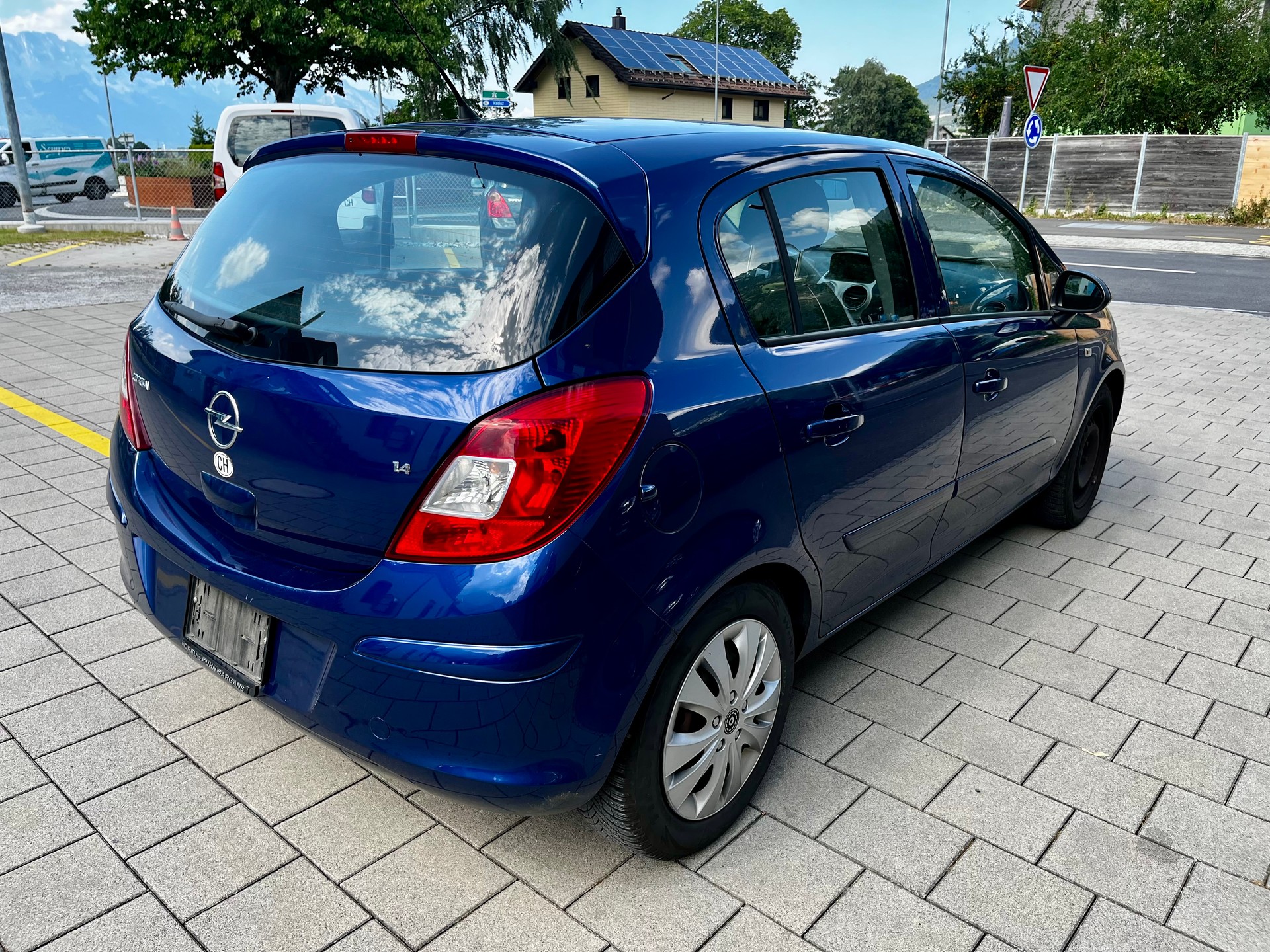OPEL Corsa 1.4 TP Enjoy-image-3