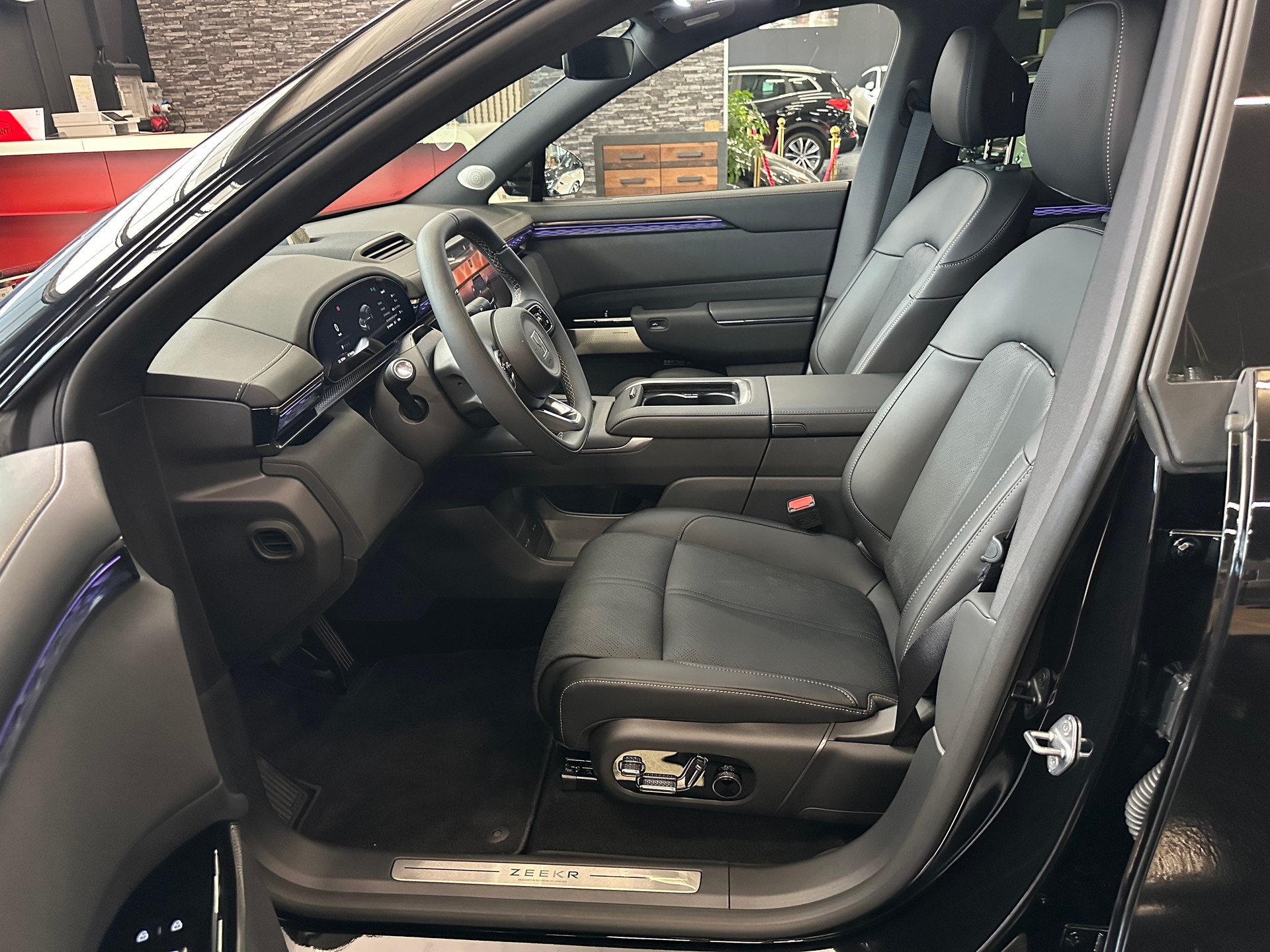 ZEEKR 7X 100kWh Privilege AWD-image-11