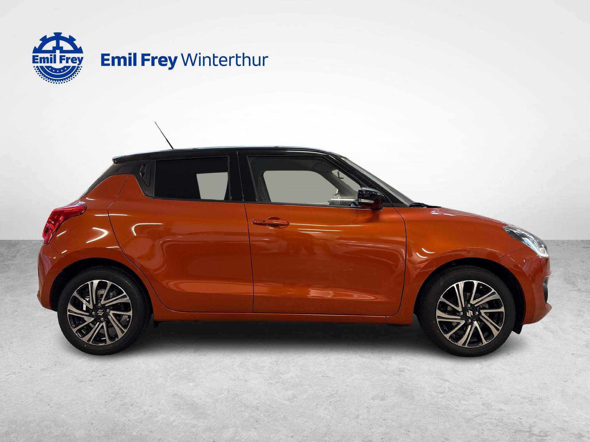 SUZUKI Swift 1.2 Compact Top Hybrid-image-5