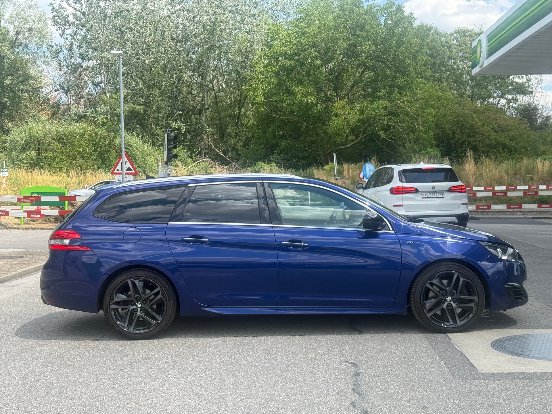 PEUGEOT 308 SW 2.0 BlueHDI GT Automatic-image-8